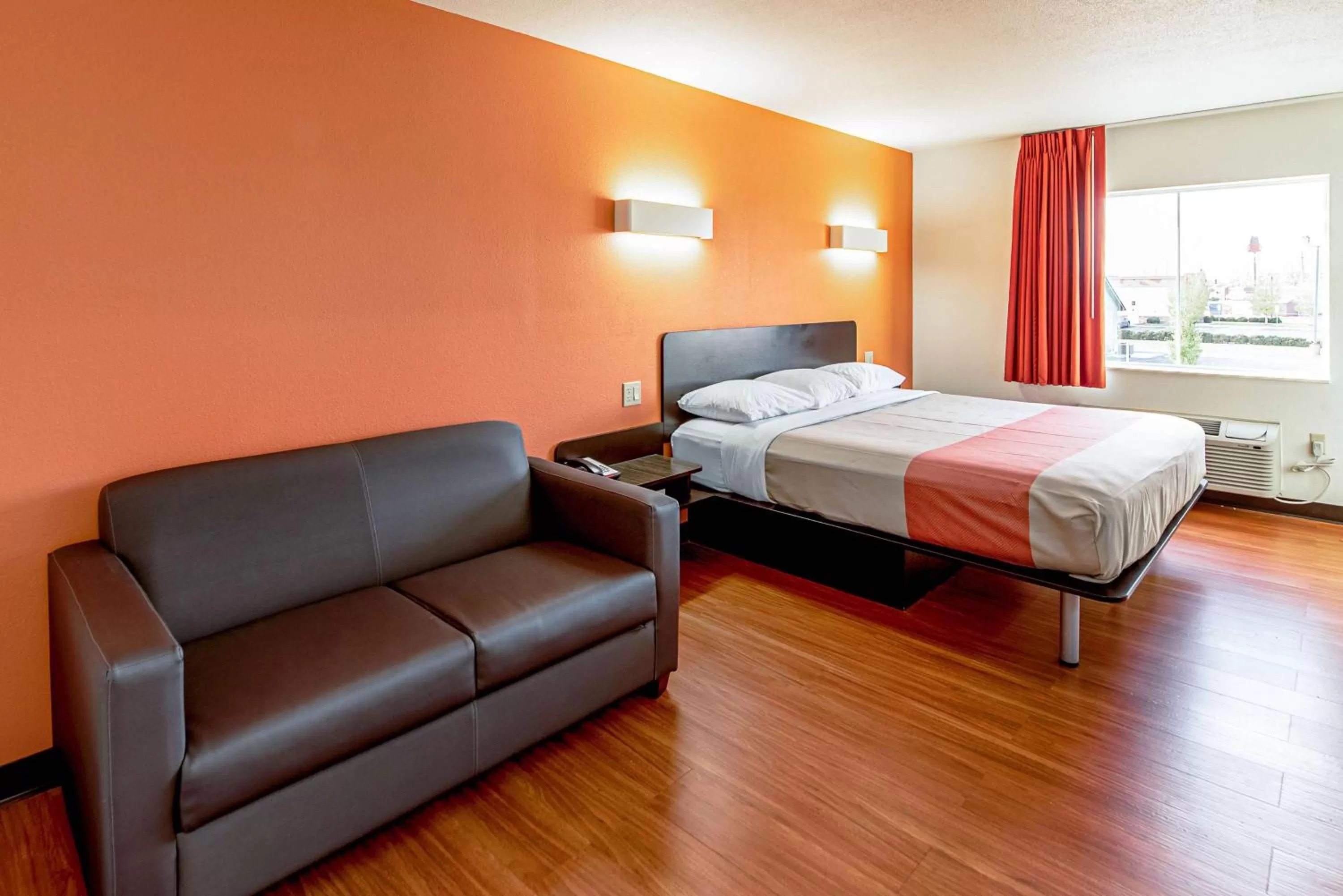 Photo of the whole room, Bed in Motel 6-Lebanon, IN