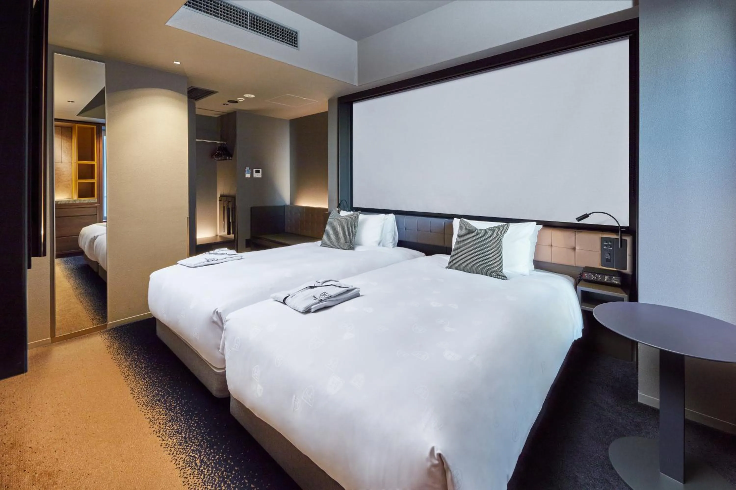 Bed in The Royal Park Canvas - Ginza 8