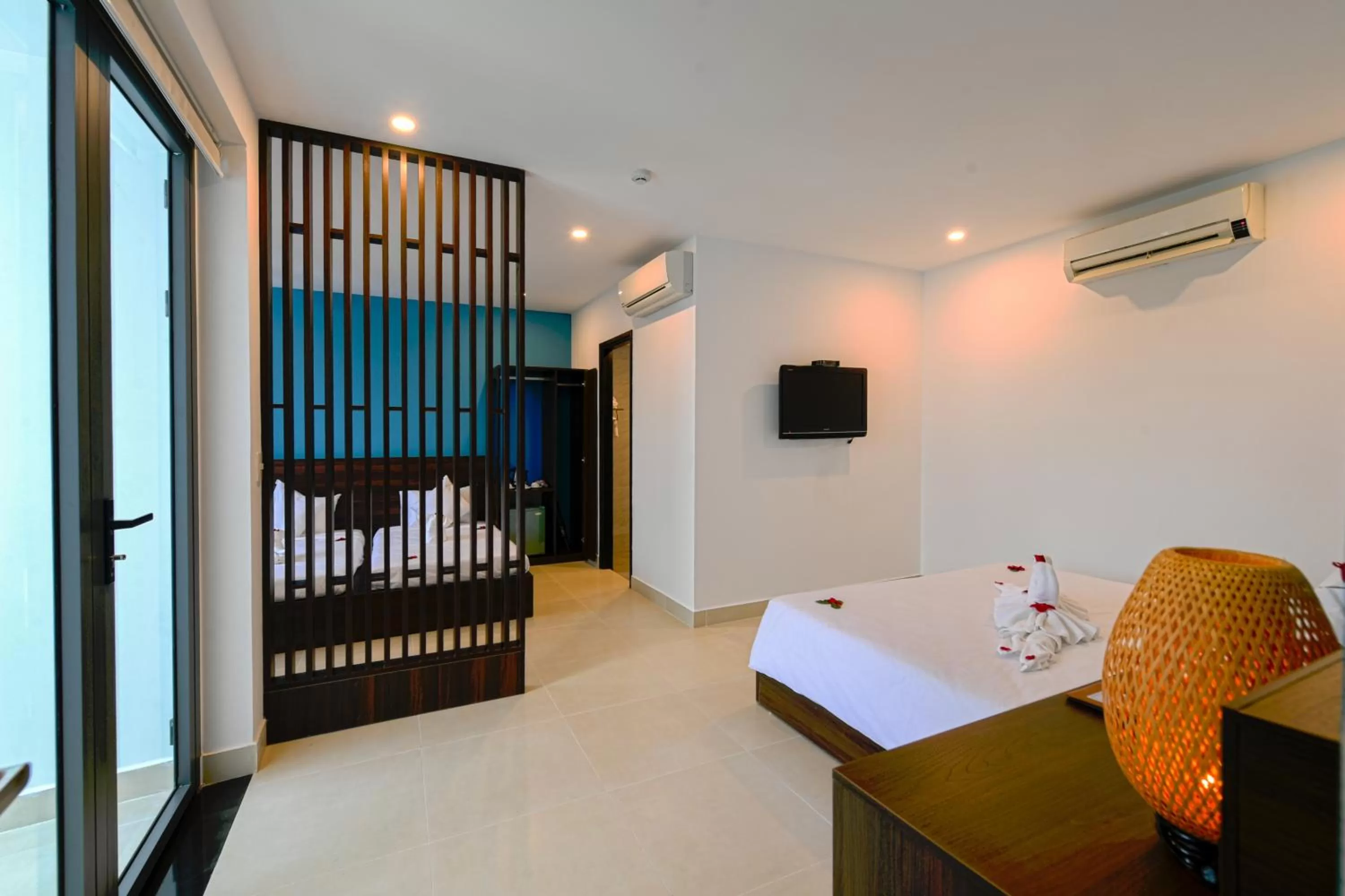 Photo of the whole room, Bed in Hoi An Dream City Hotel