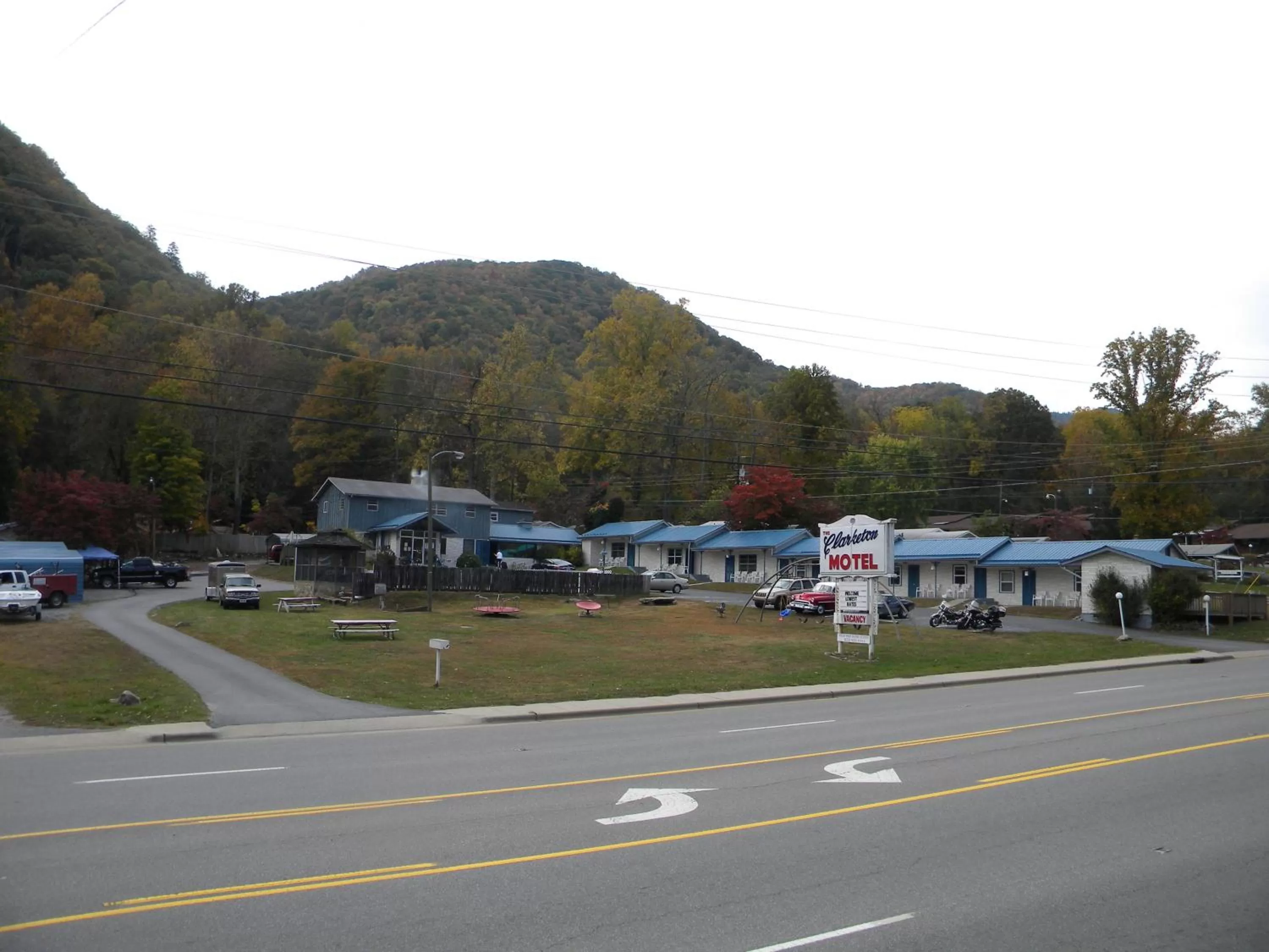 Property building in Clarketon Motel - Maggie Valley