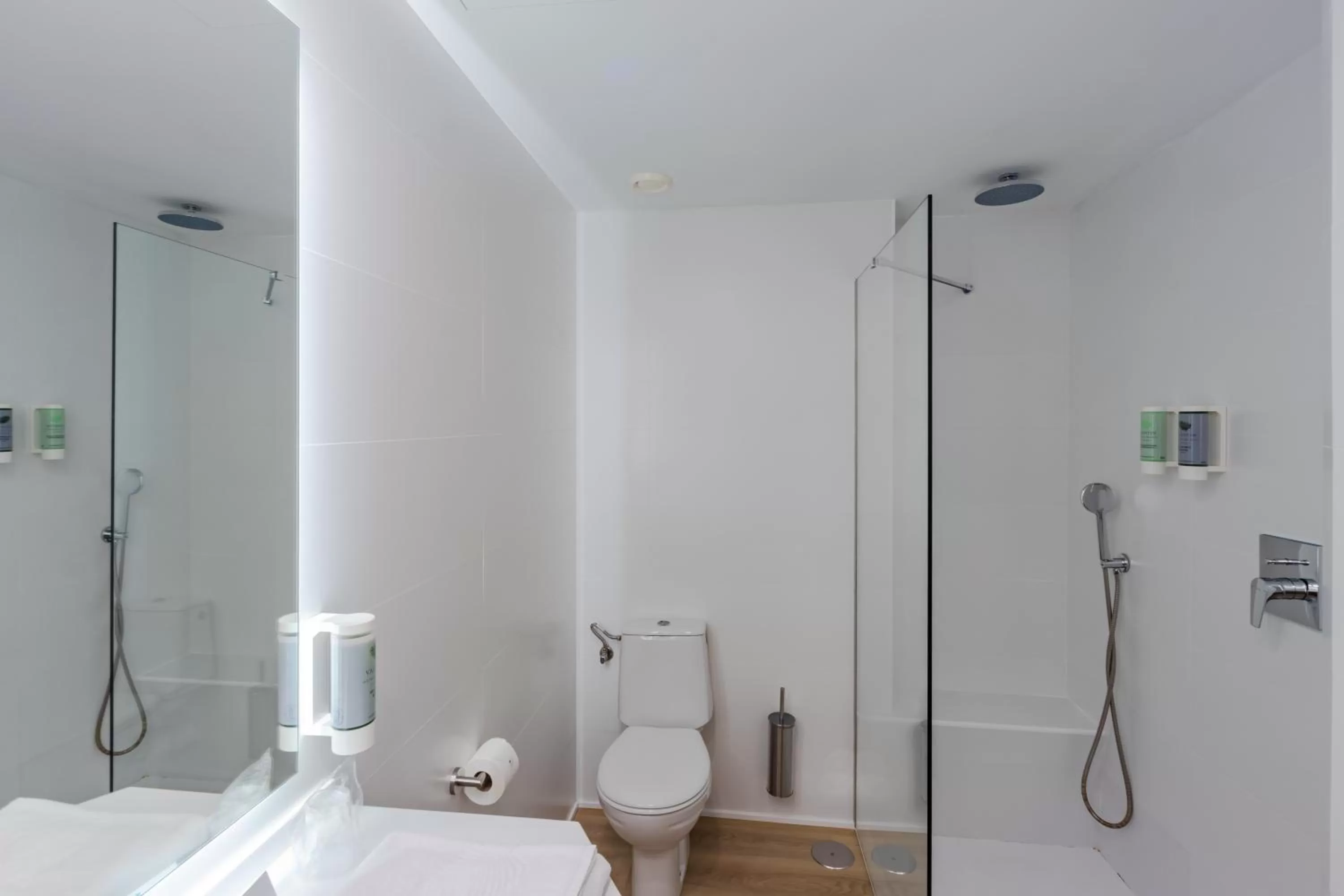 Bathroom in Valentin Park Club