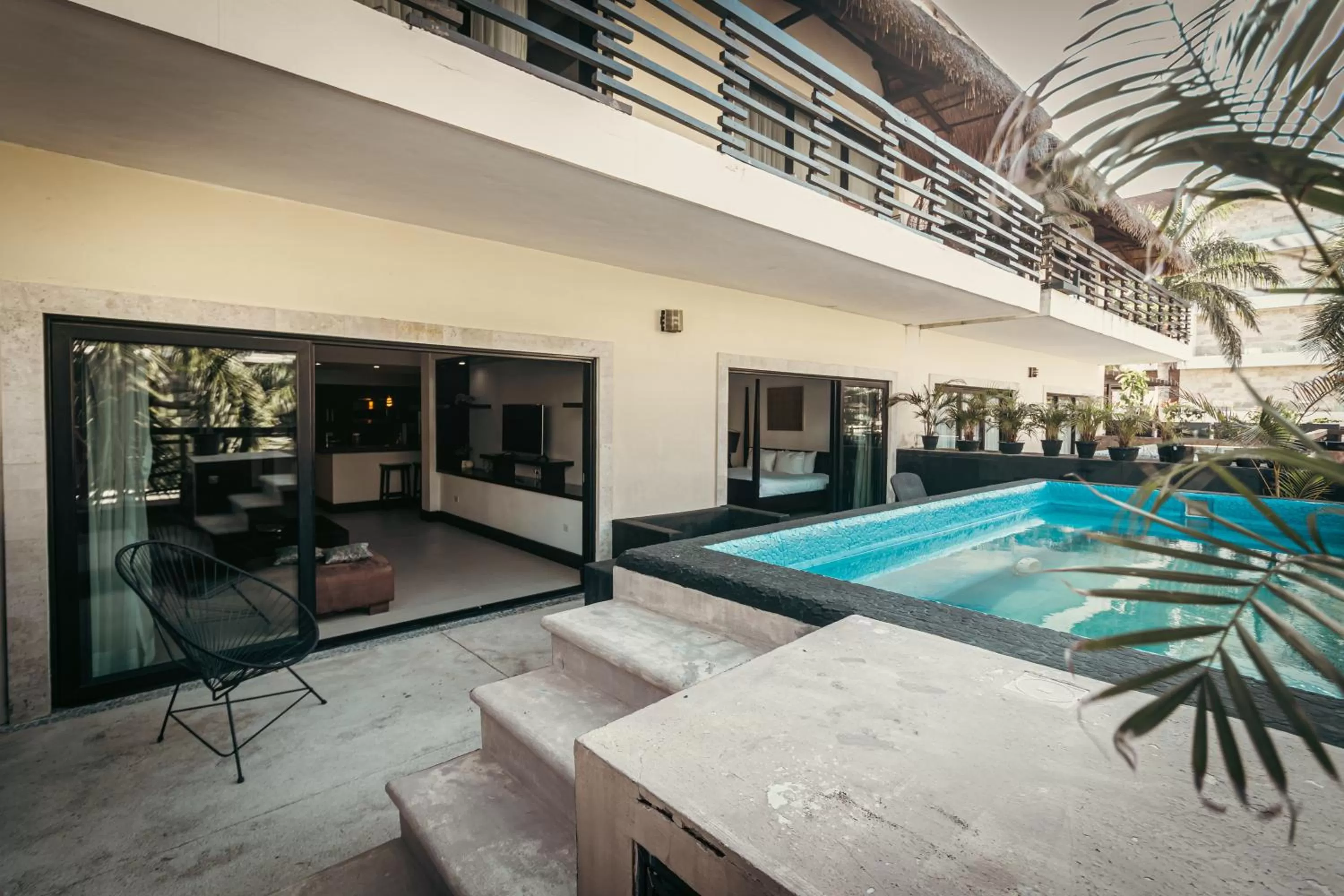 Swimming Pool in Aldea Thai