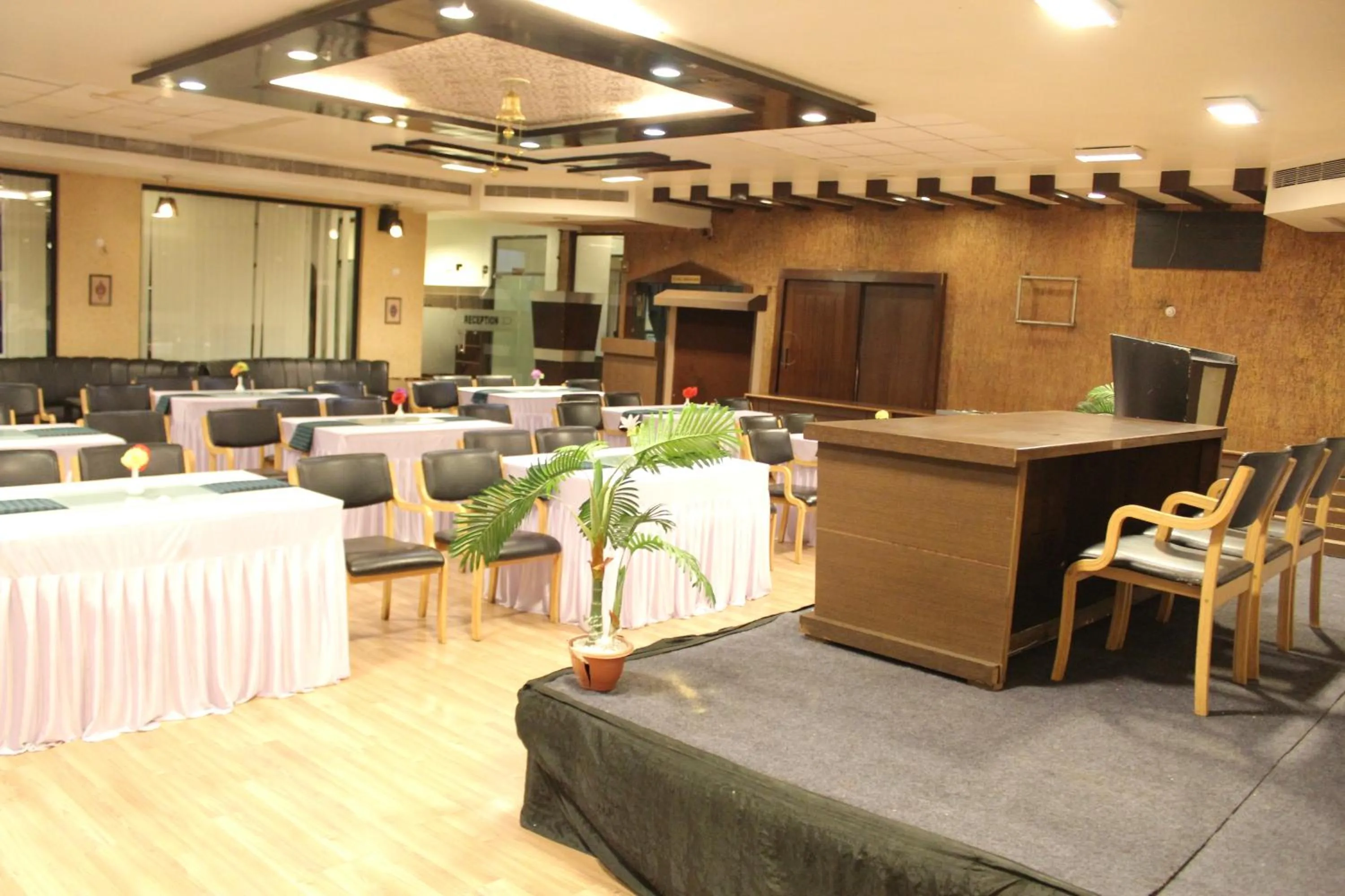 Business facilities in Hotel The Grand Chandiram