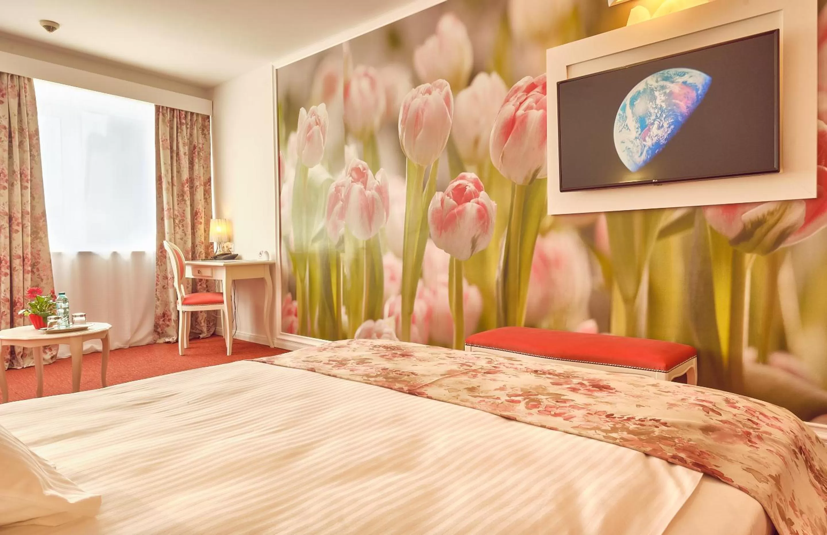 Bedroom, Bed in Continental Forum Bucuresti Palatul Parlamentului