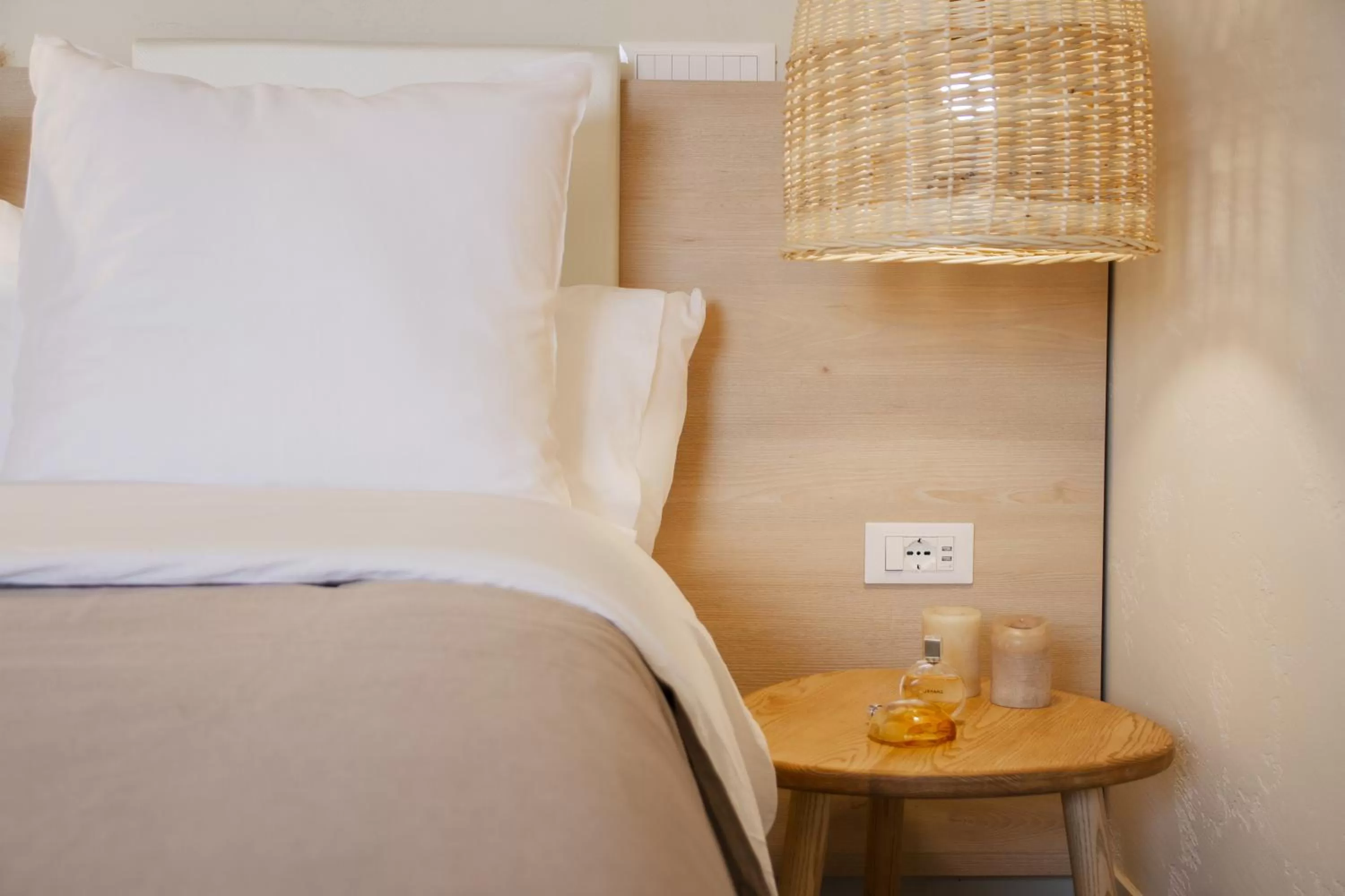 Decorative detail, Bed in room Select Via Veneto