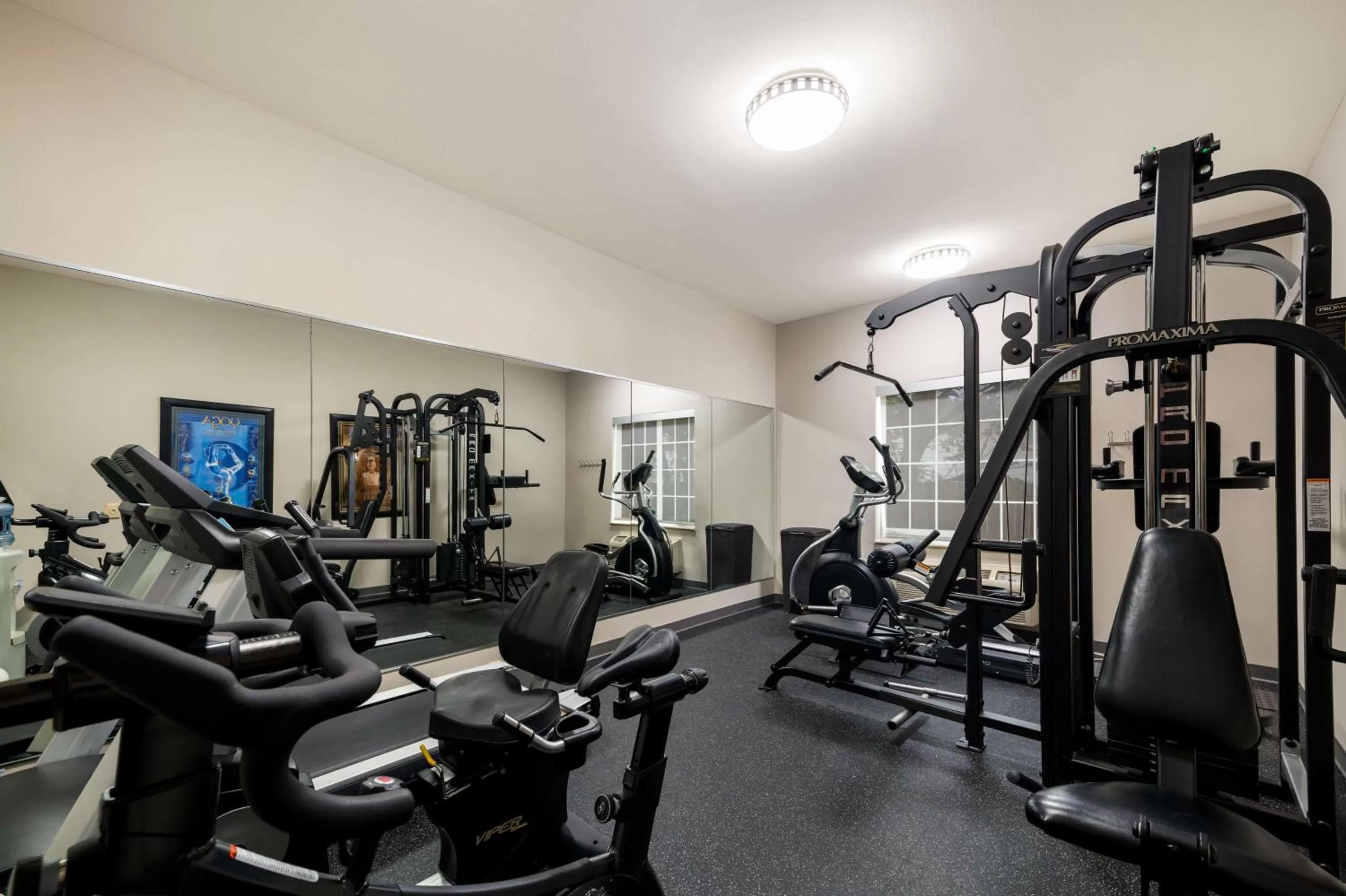 Fitness centre/facilities in Best Western Plus Lake Dallas Inn & Suites