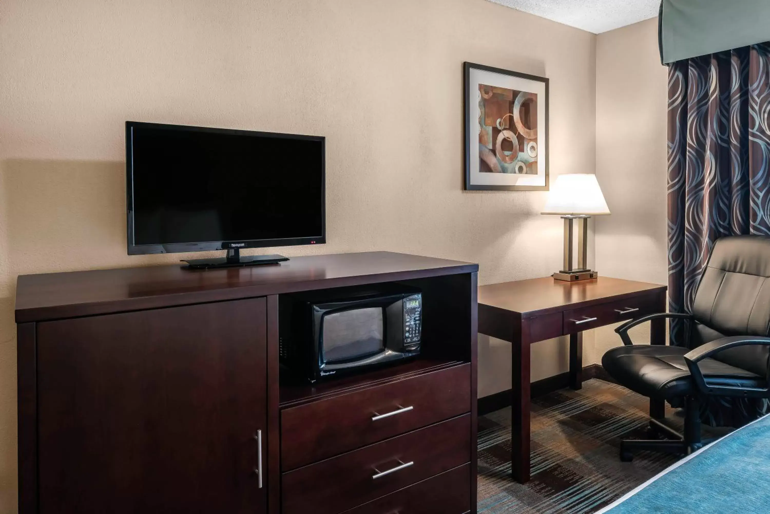 Budget Double Room in Oasis Inn Tacoma Budget Double Room in Oasis Inn Tacoma