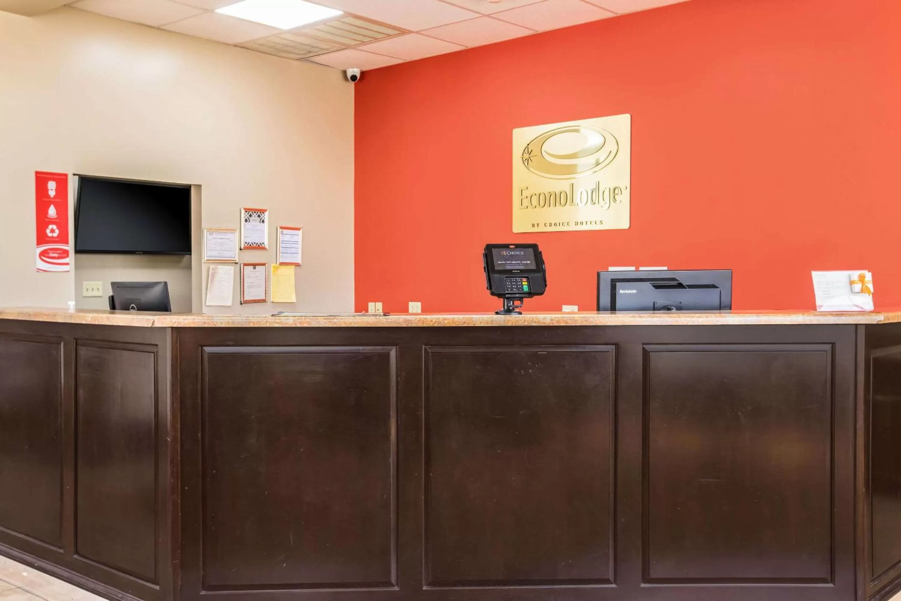 Lobby or reception in Econo Lodge Garden City - Savannah