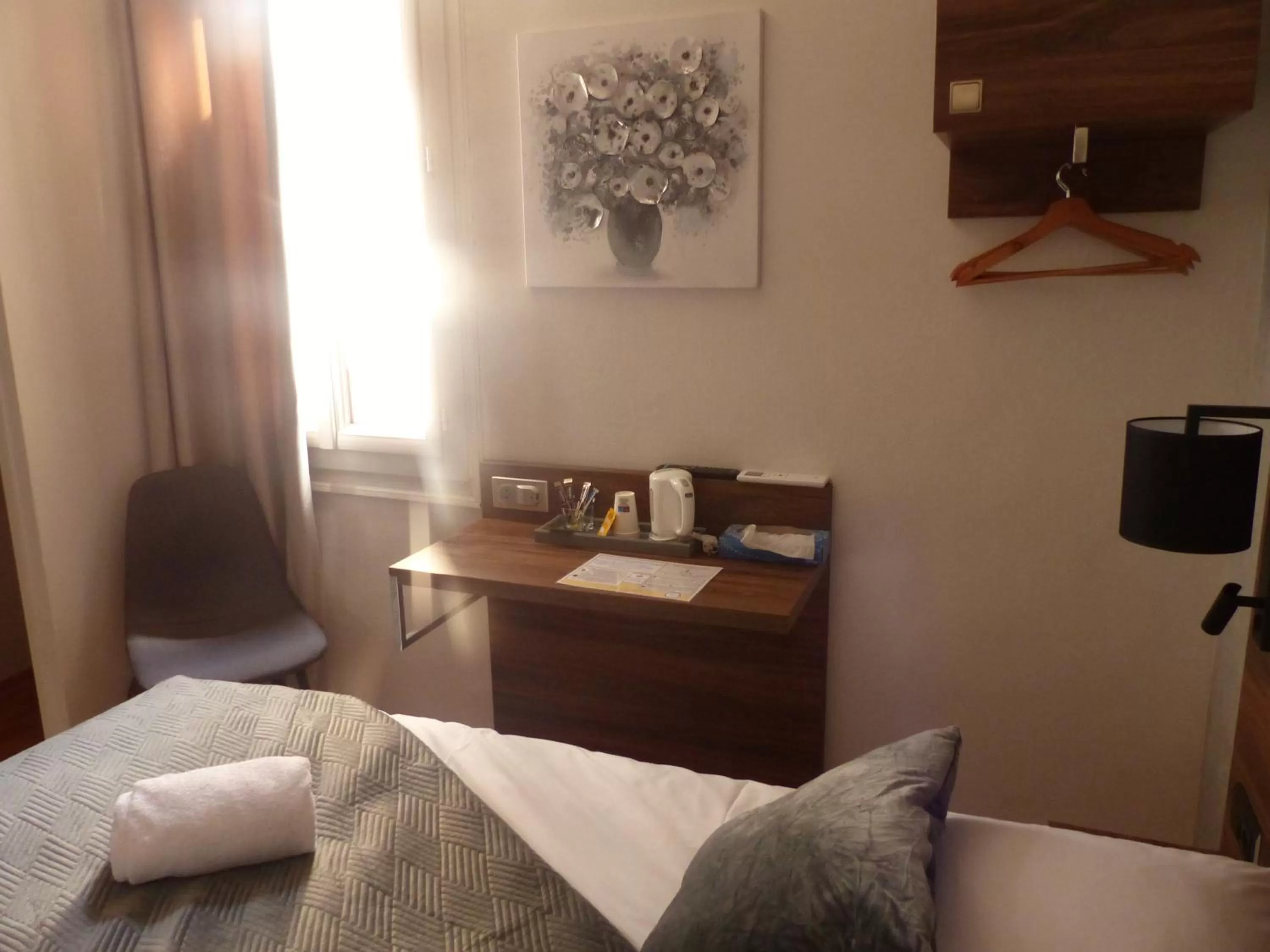 Bed in Hotel Le Rochegude