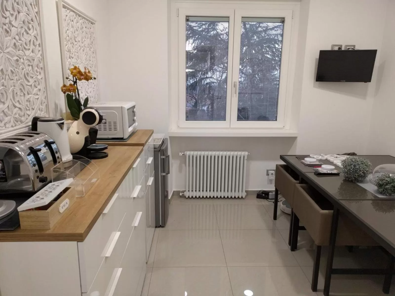 Communal kitchen in "La Selvetta" bed and breakfast