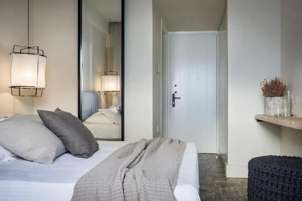 Photo of the whole room in Kefalonia Grand