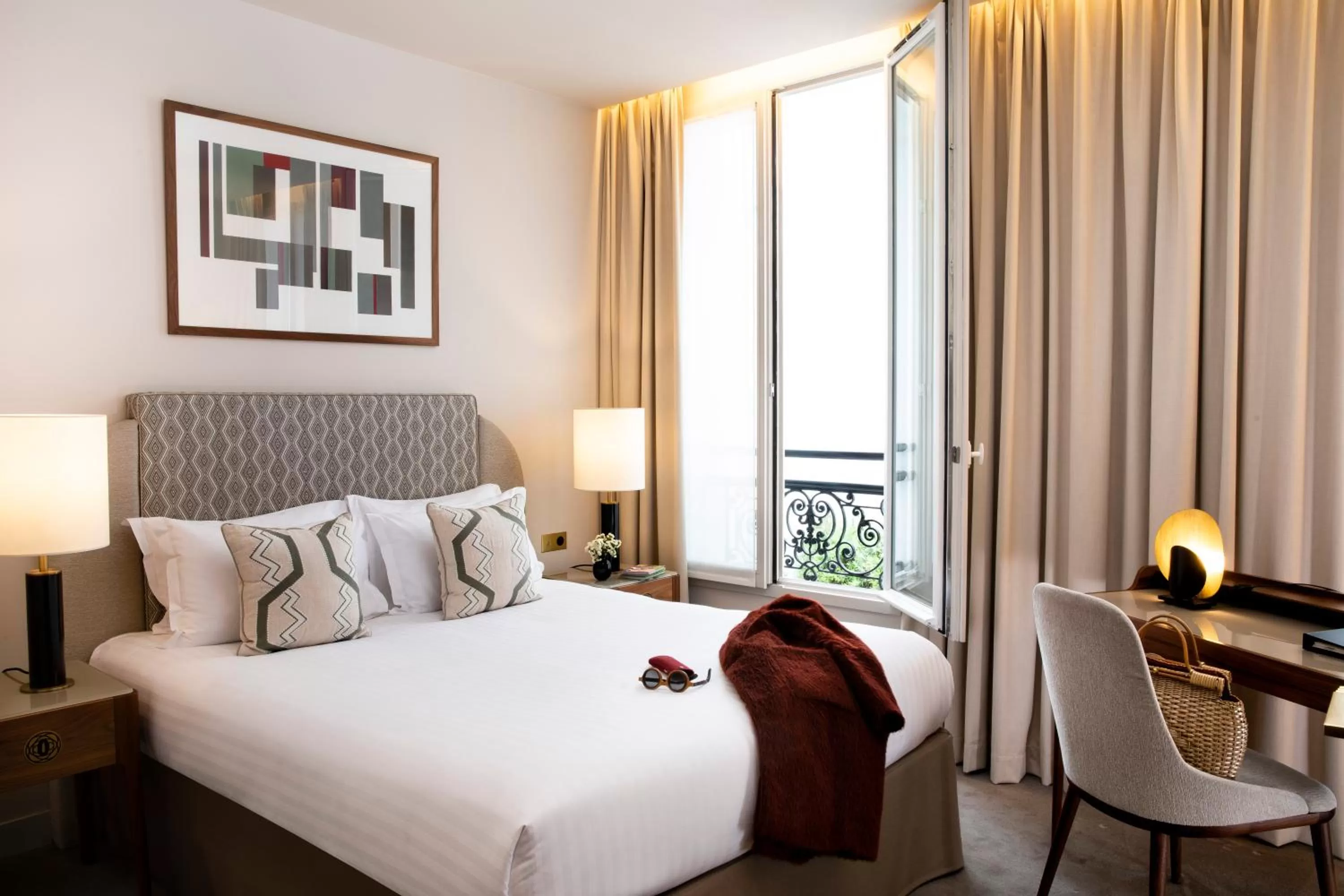 Bedroom, Bed in Le Tsuba Hotel