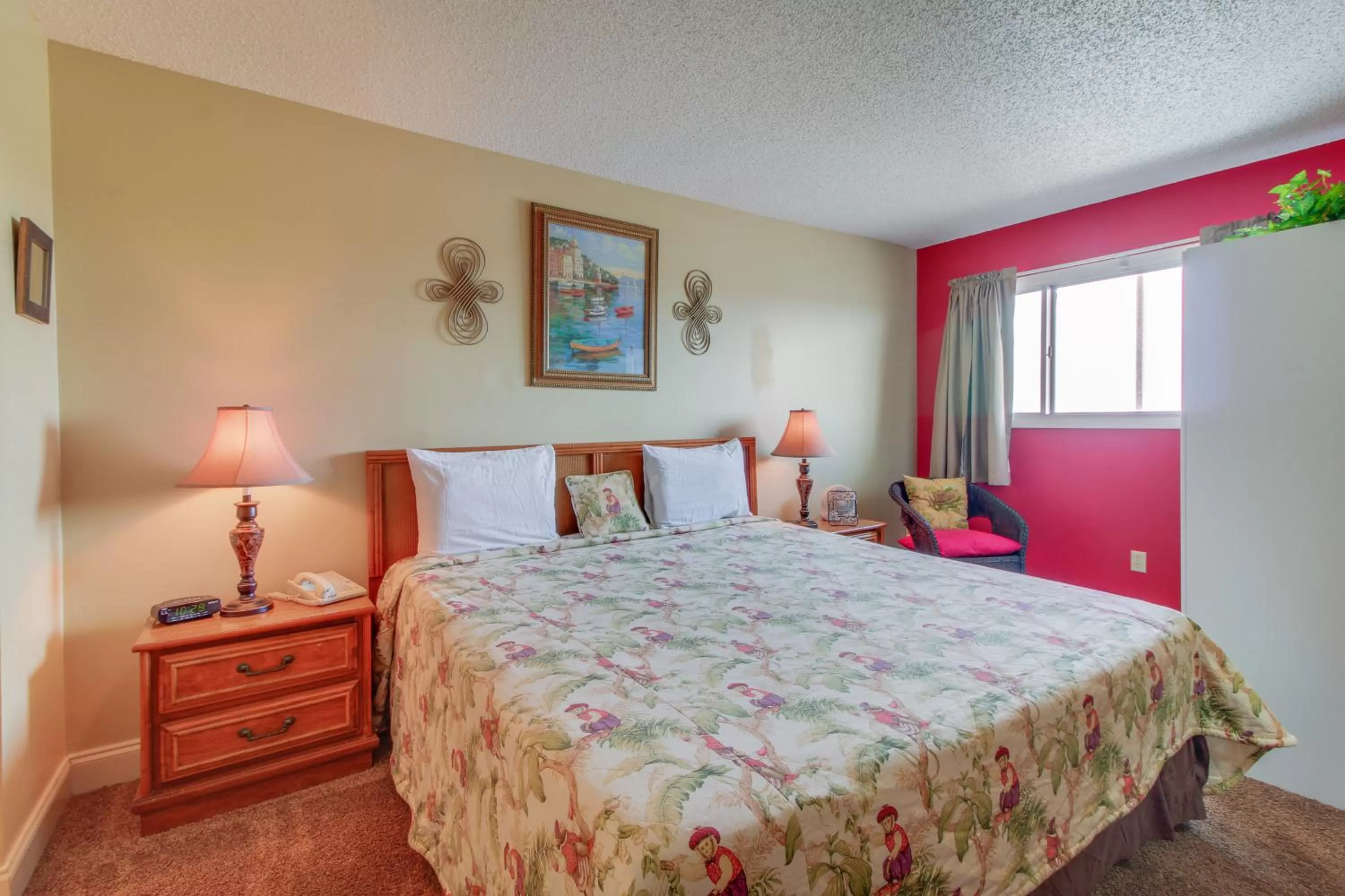 Bed in The Summit #920