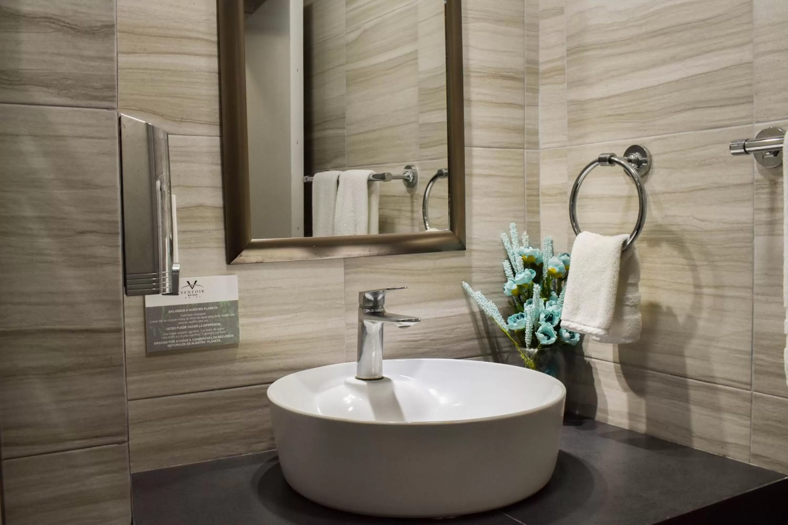 Bathroom in Hotel Venedik