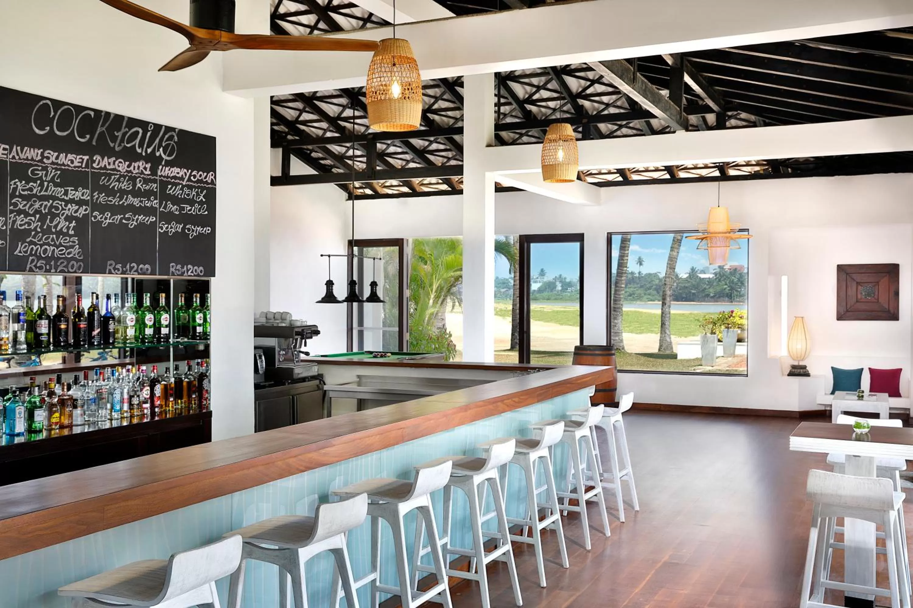 Lounge or bar in Avani Kalutara Resort