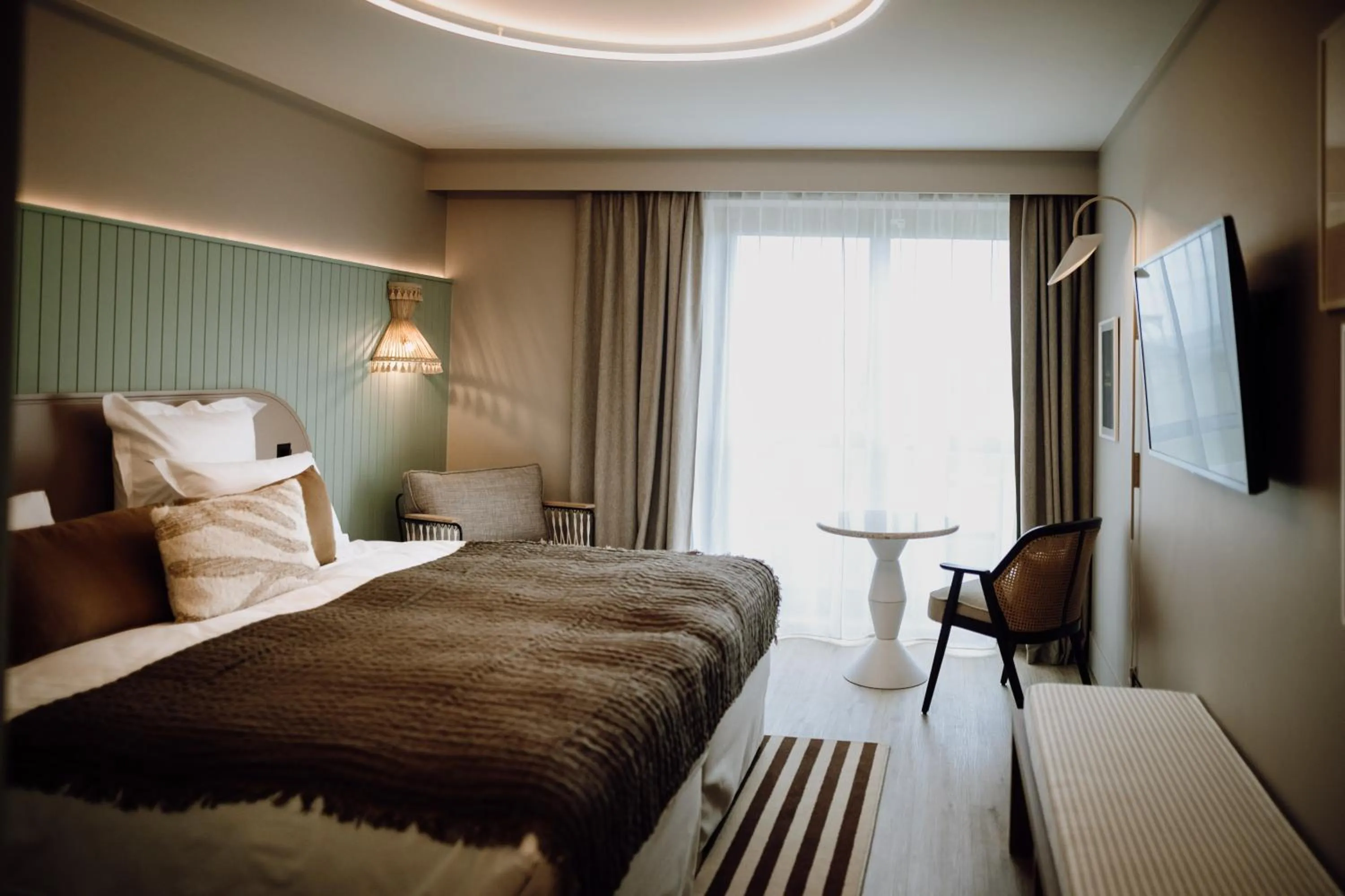 Bed in Emeria Dinard Thalasso Spa