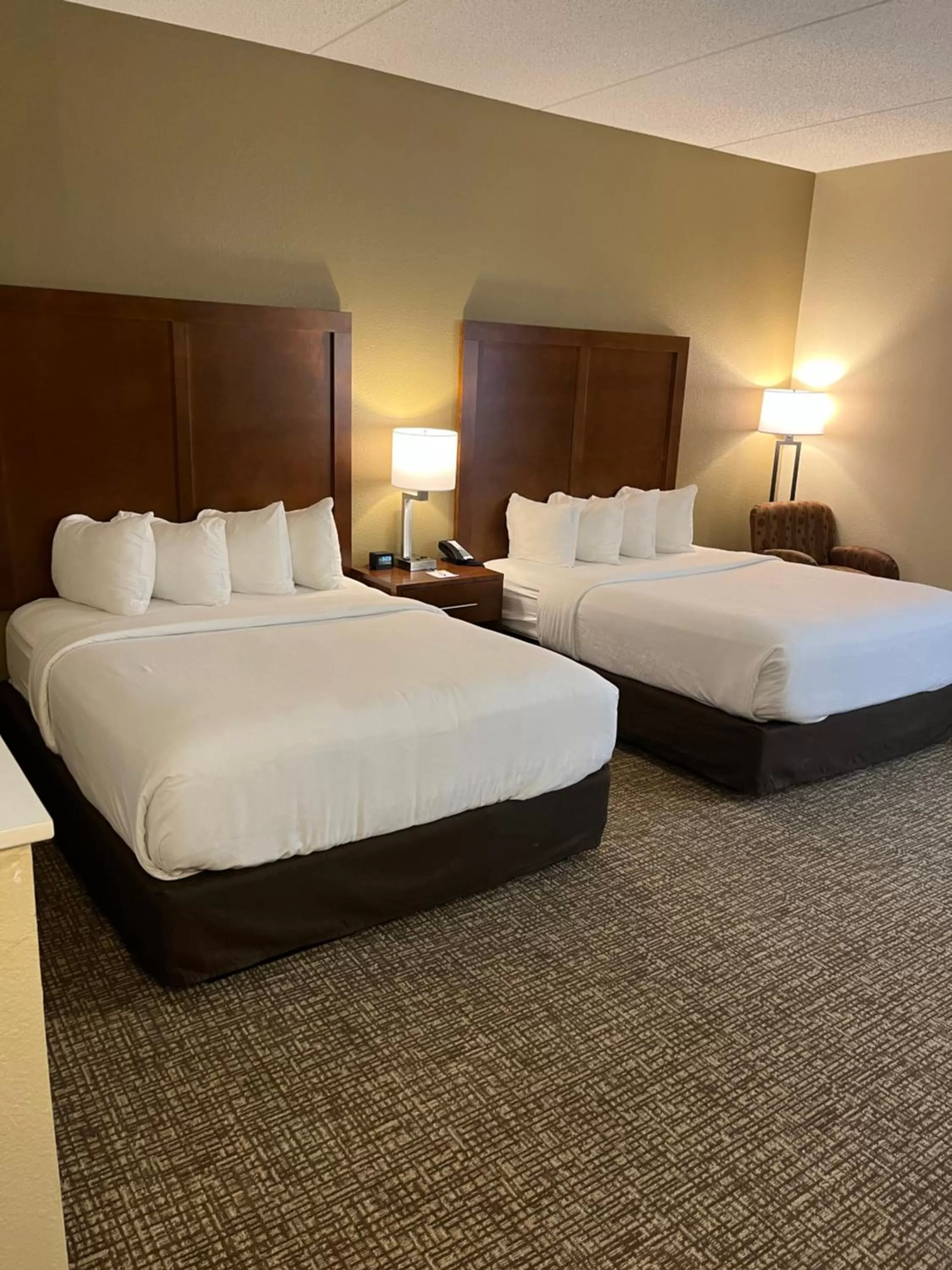 Bed in Wingate by Wyndham Pittsburgh West Mifflin