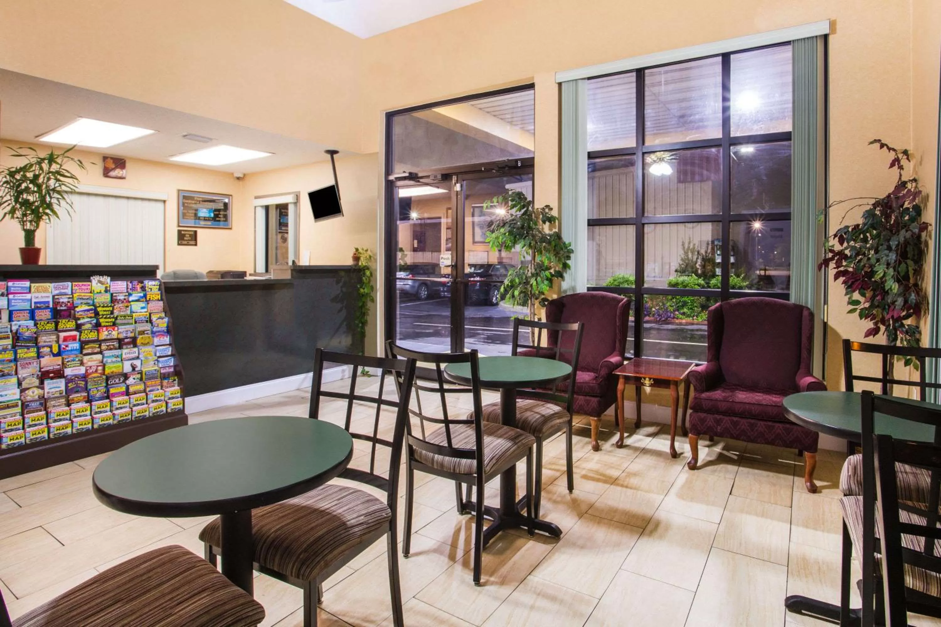 Meals in Howard Johnson by Wyndham Panama City