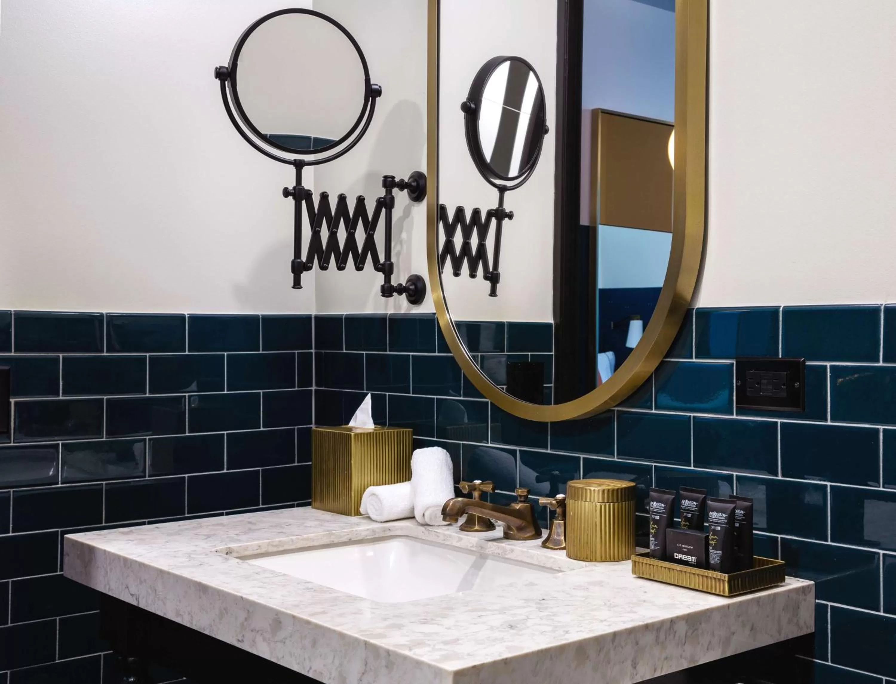 Bathroom in Dream Nashville, by Hyatt