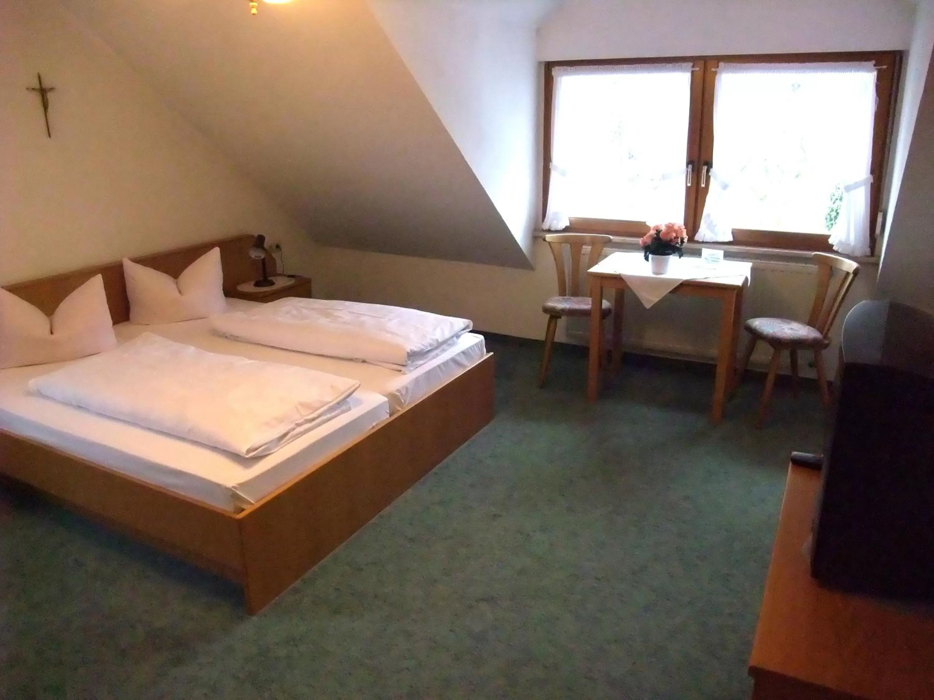 Photo of the whole room, Bed in Gasthof Alte Post