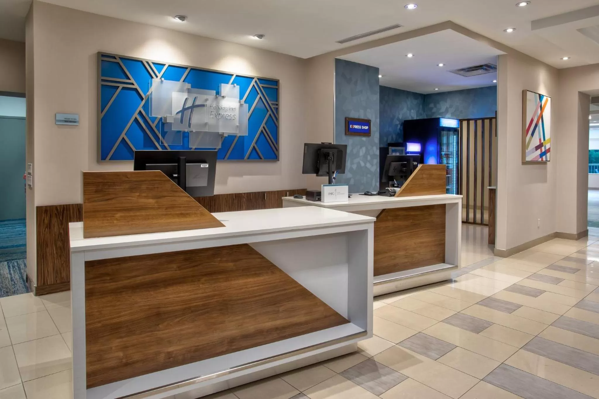 Property building in Holiday Inn Express Kingston Central by IHG