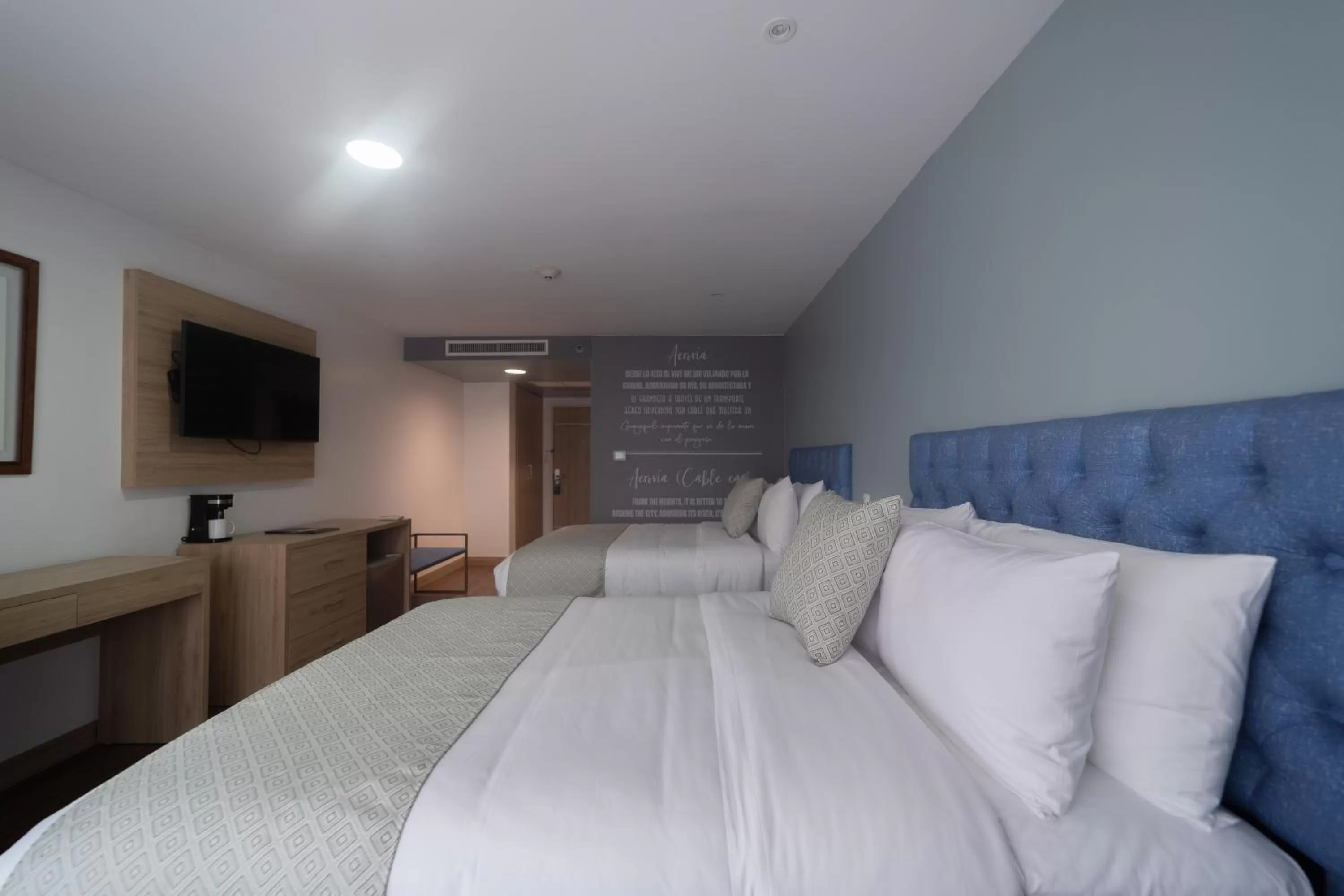 Bed in TRYP by Wyndham Guayaquil Airport