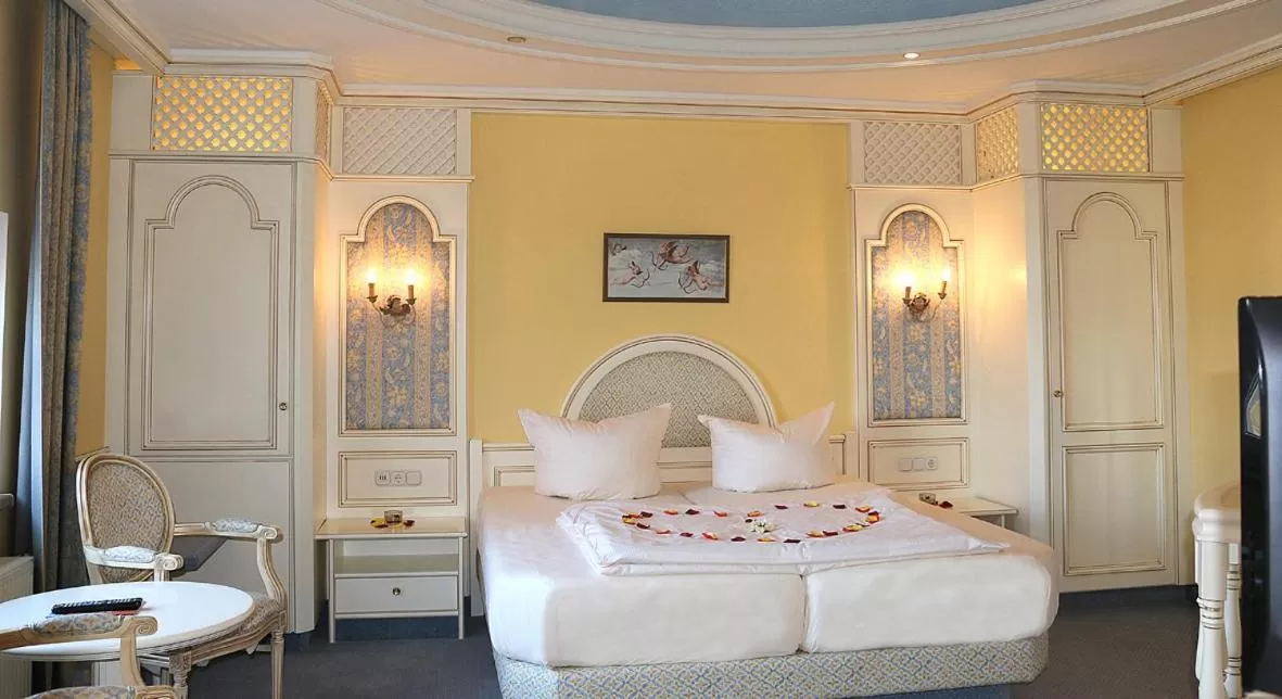 Bed in Hotel Spanischer Hof