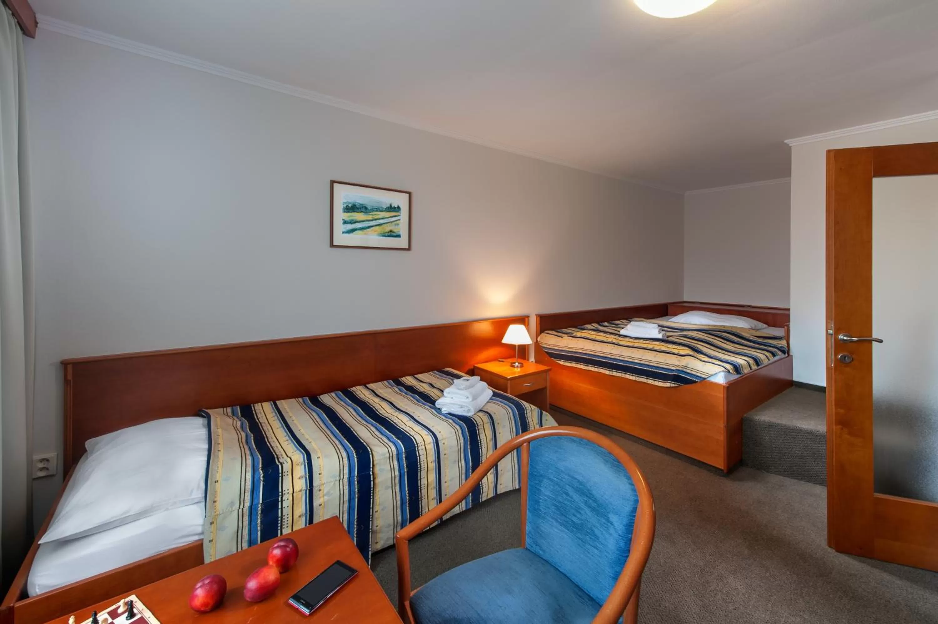 Photo of the whole room, Bed in April hotel Panorama