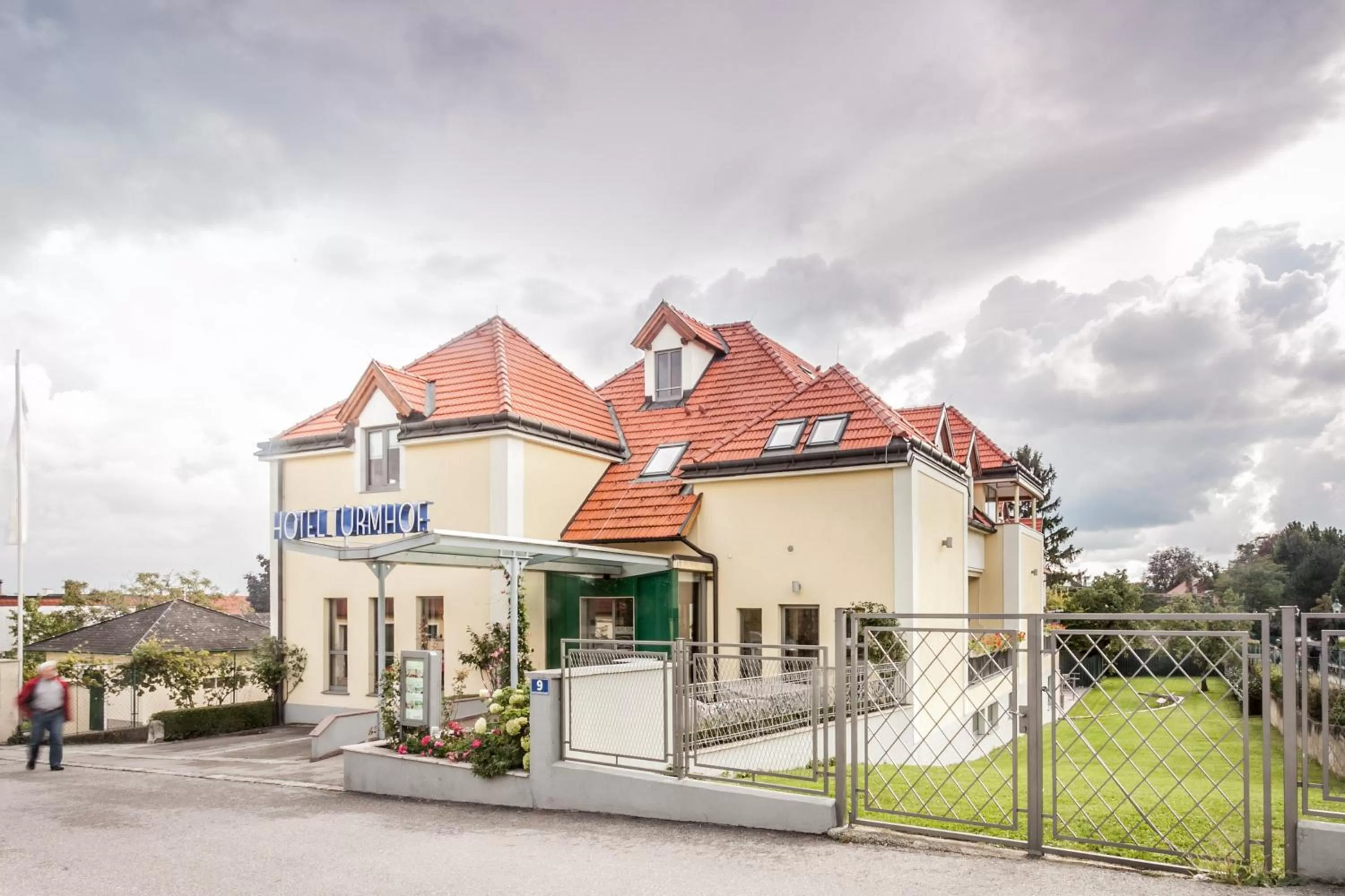 Facade/entrance in Hotel Turmhof