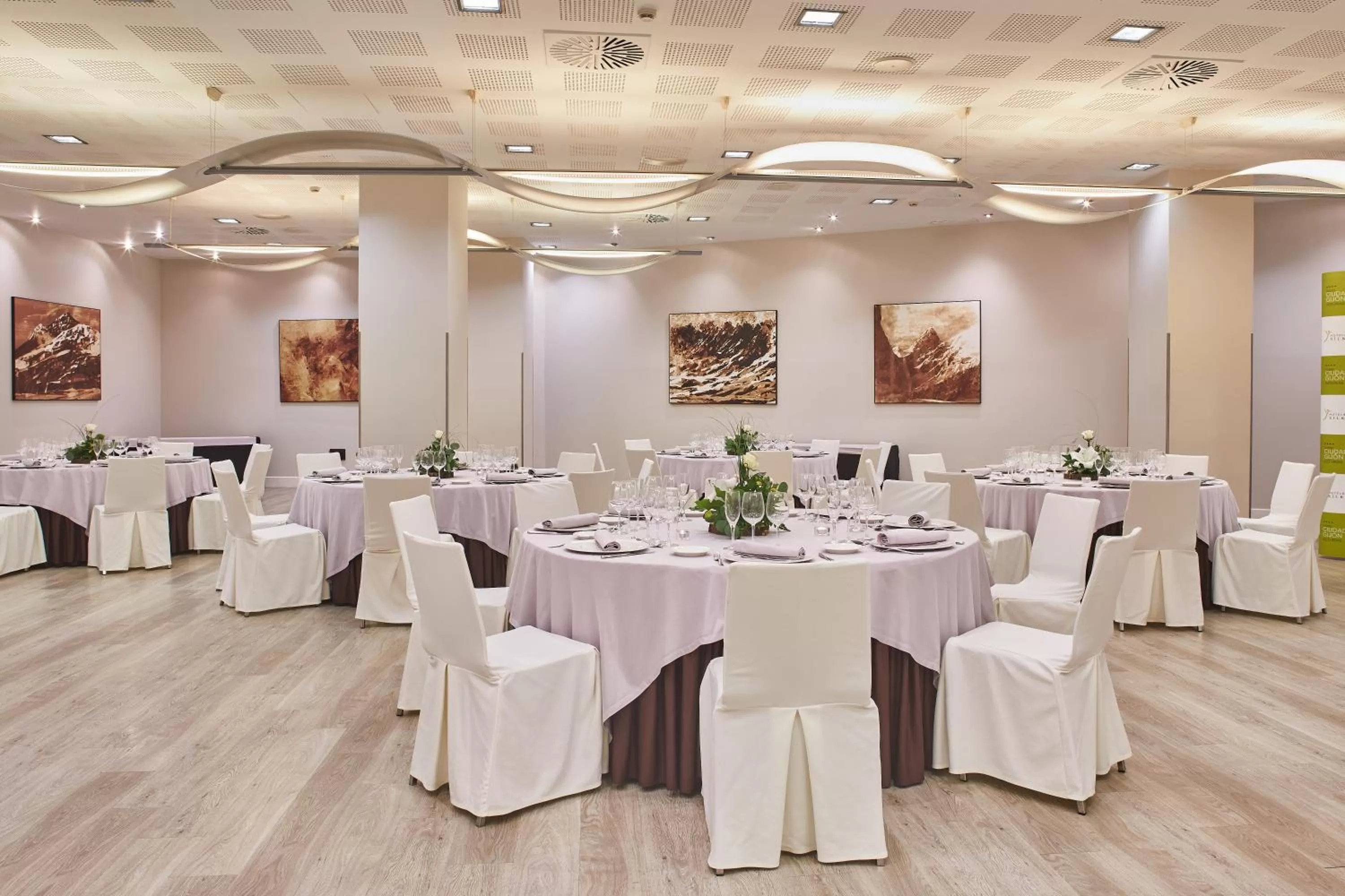 Banquet/Function facilities in Silken Ciudad Gijón