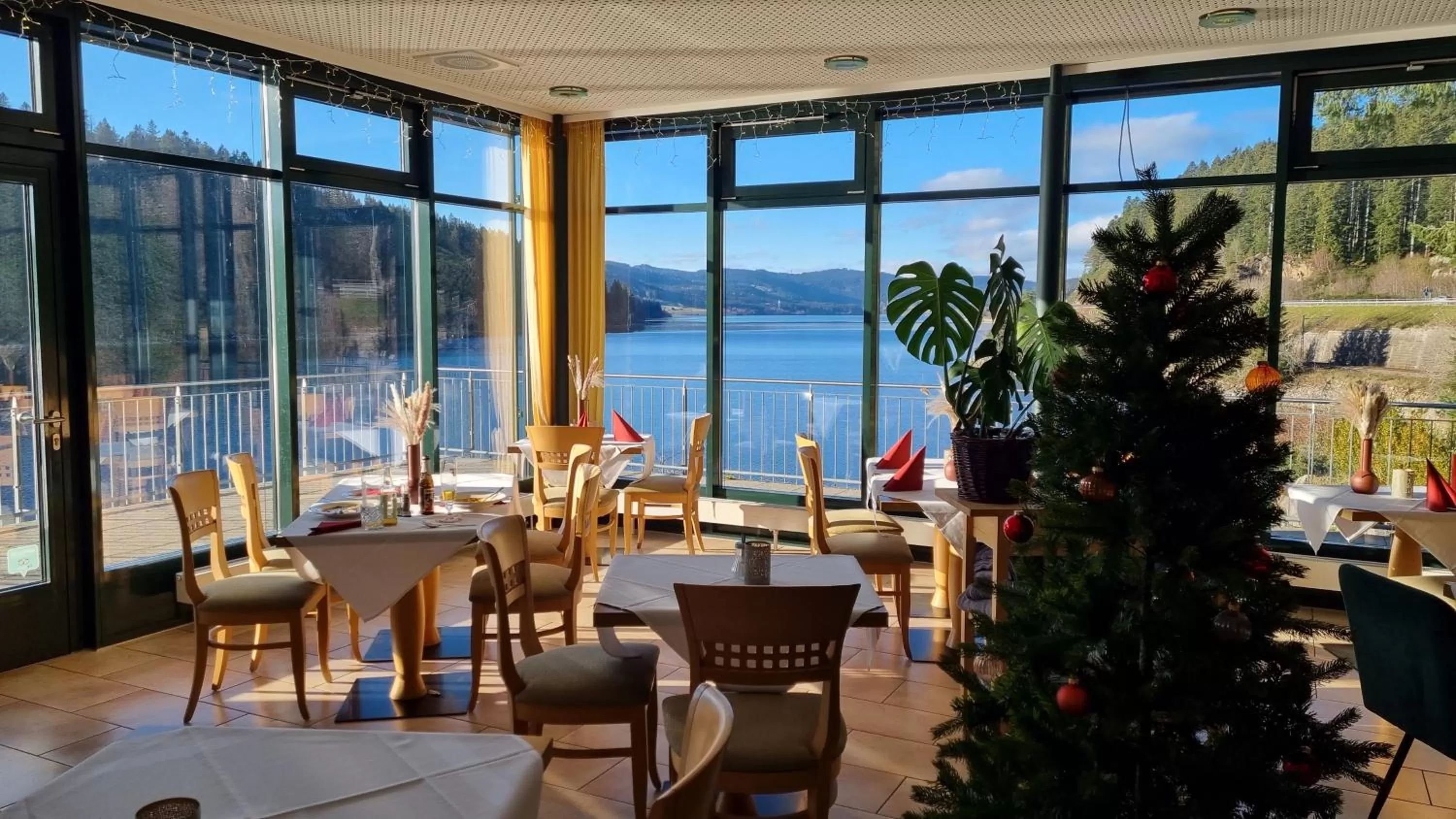 Restaurant/places to eat in Seehotel Hubertus