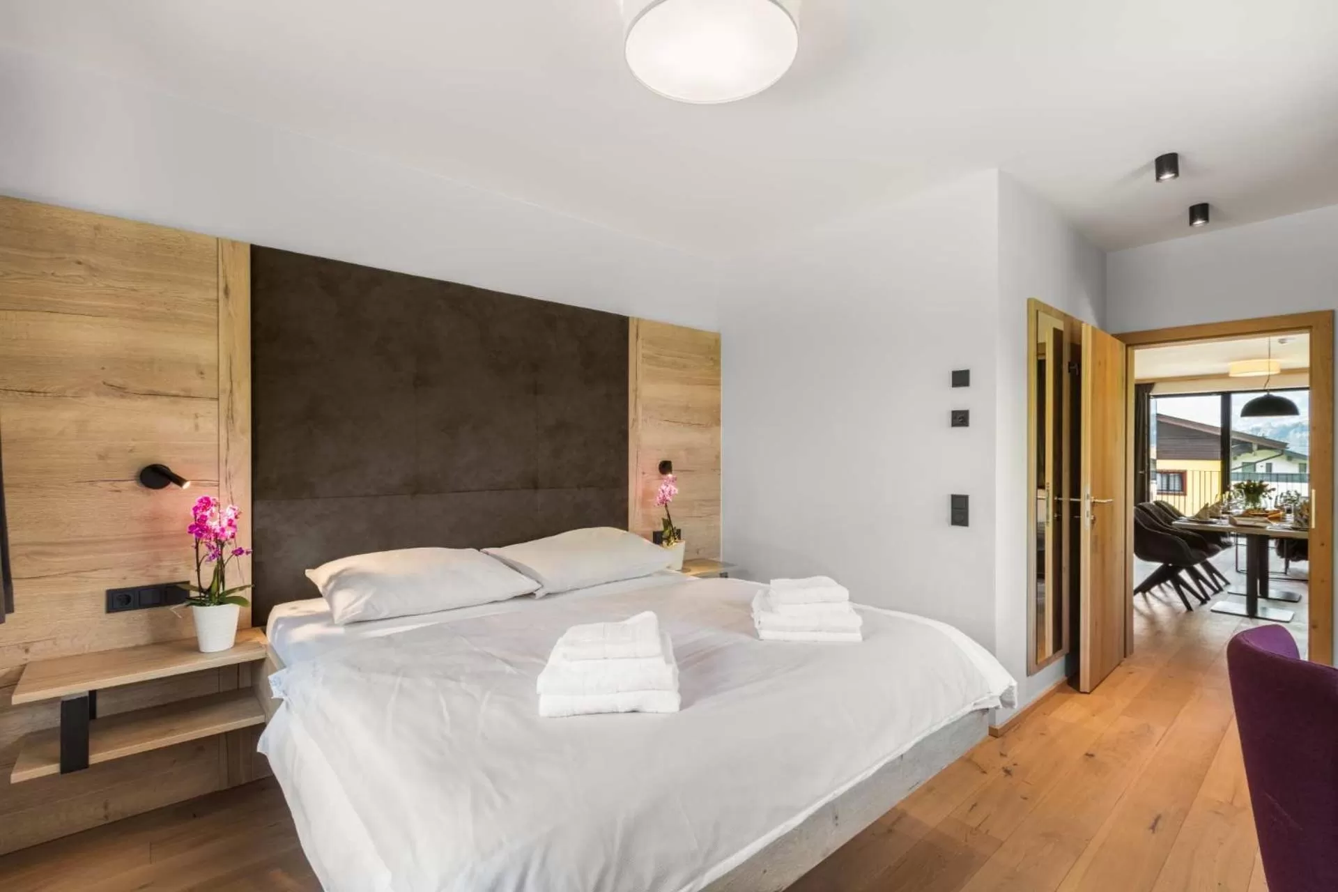 Bedroom, Bed in Emma Deluxe Aparthotel direkt beim Skibus