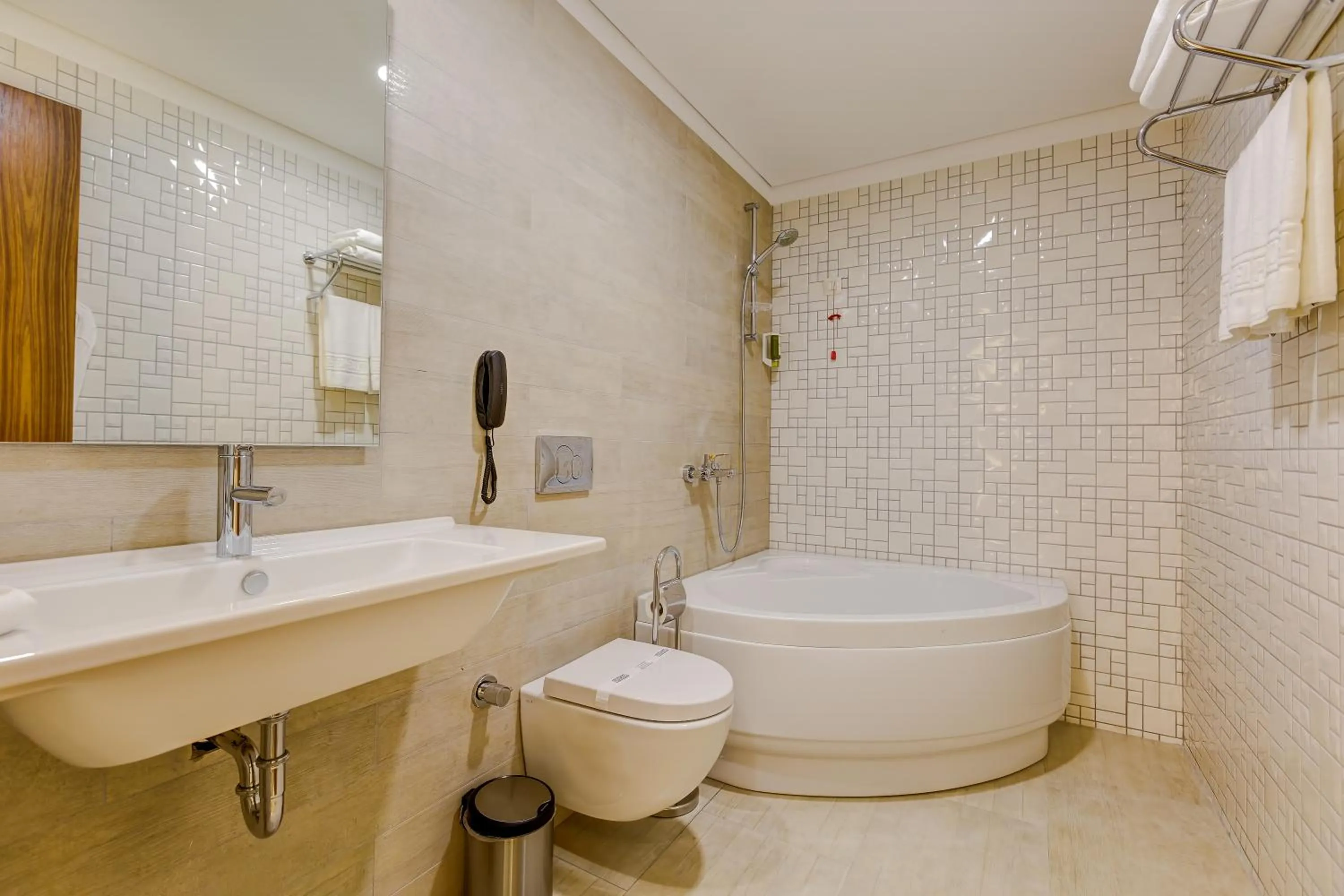 Bathroom in Plus Hotel Bostanci Atasehir
