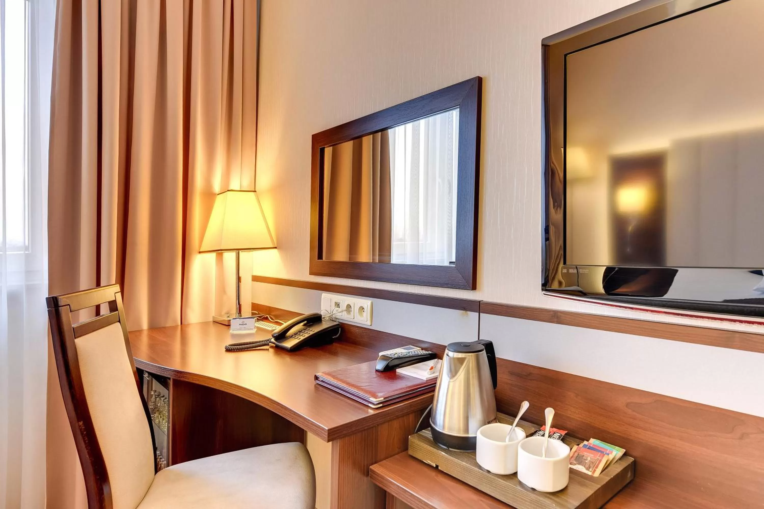 Photo of the whole room in Amber Hotel