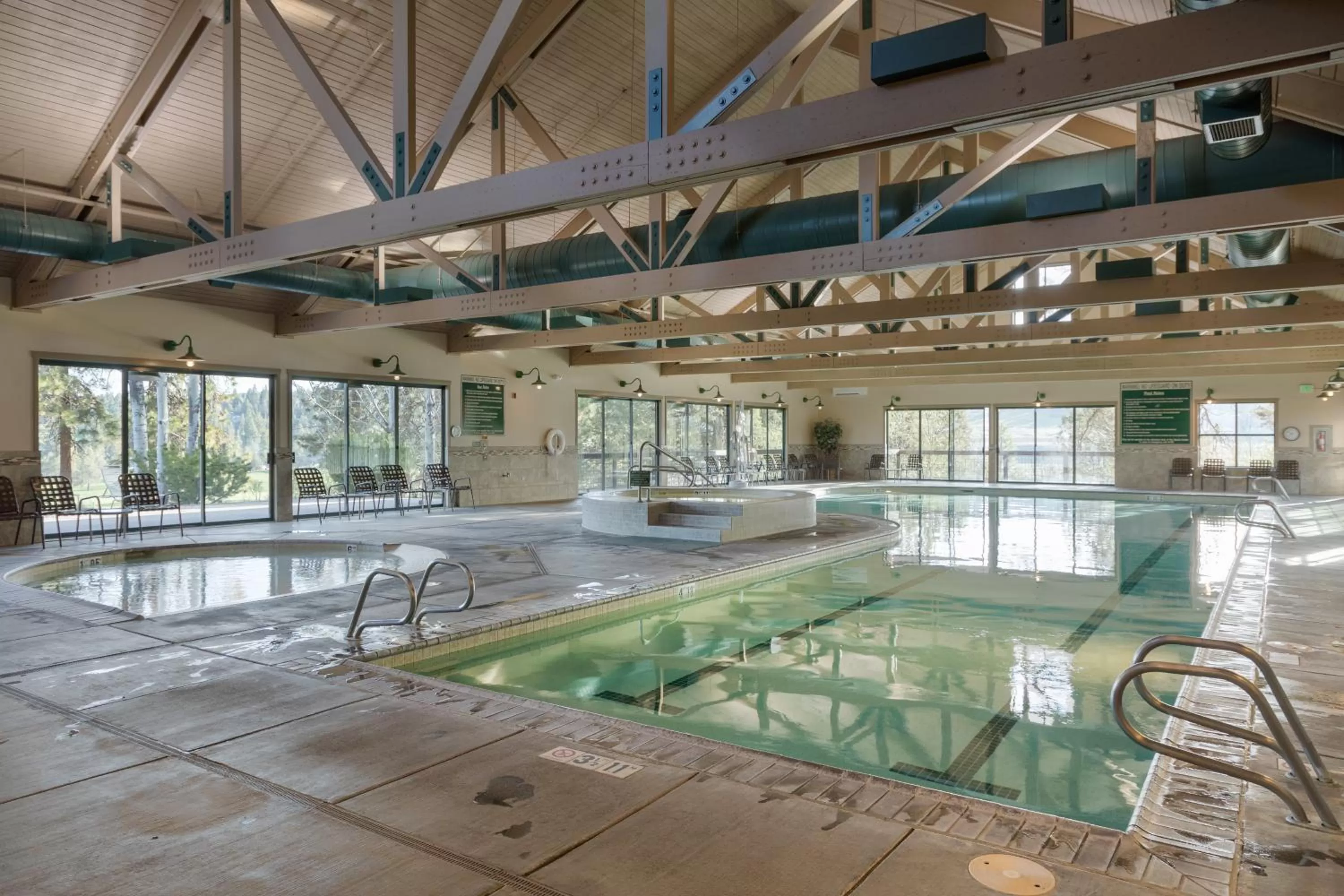 Hot Tub in Running Y Ranch Golf & Spa Resort