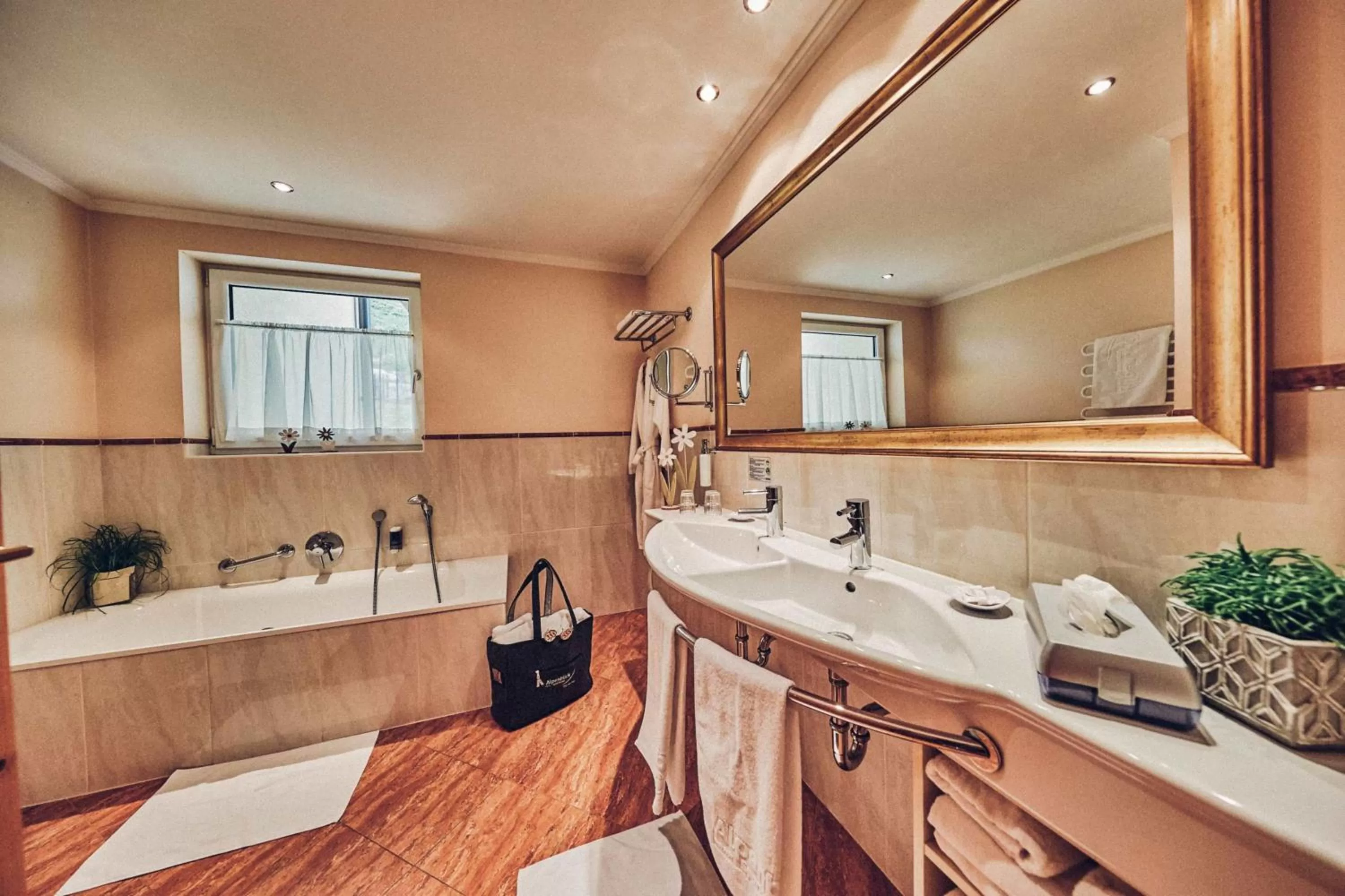 Bathroom in Superior Sport und Familienresort Alpenblick