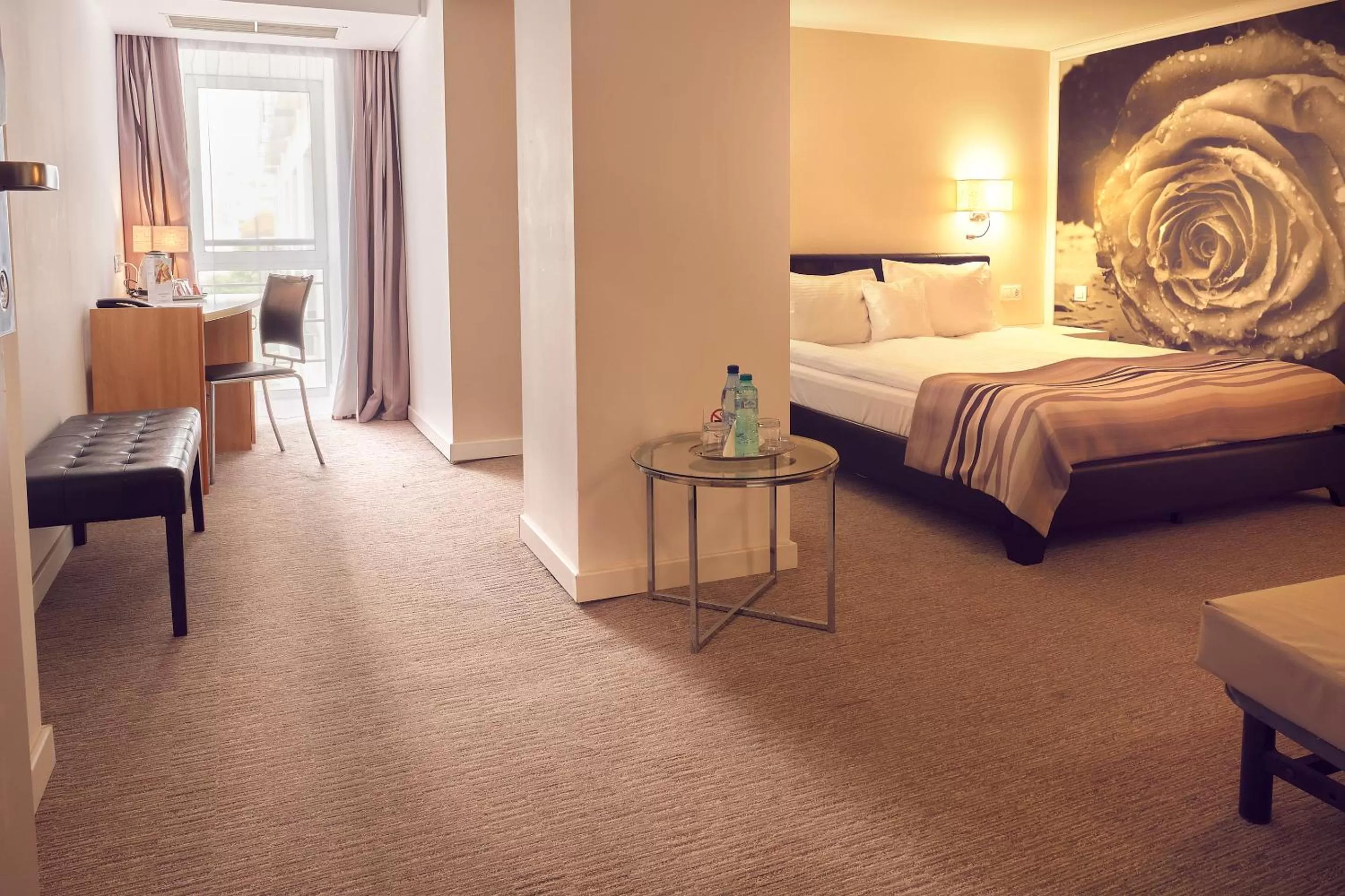 Bedroom, Bed in Continental Forum Constanta