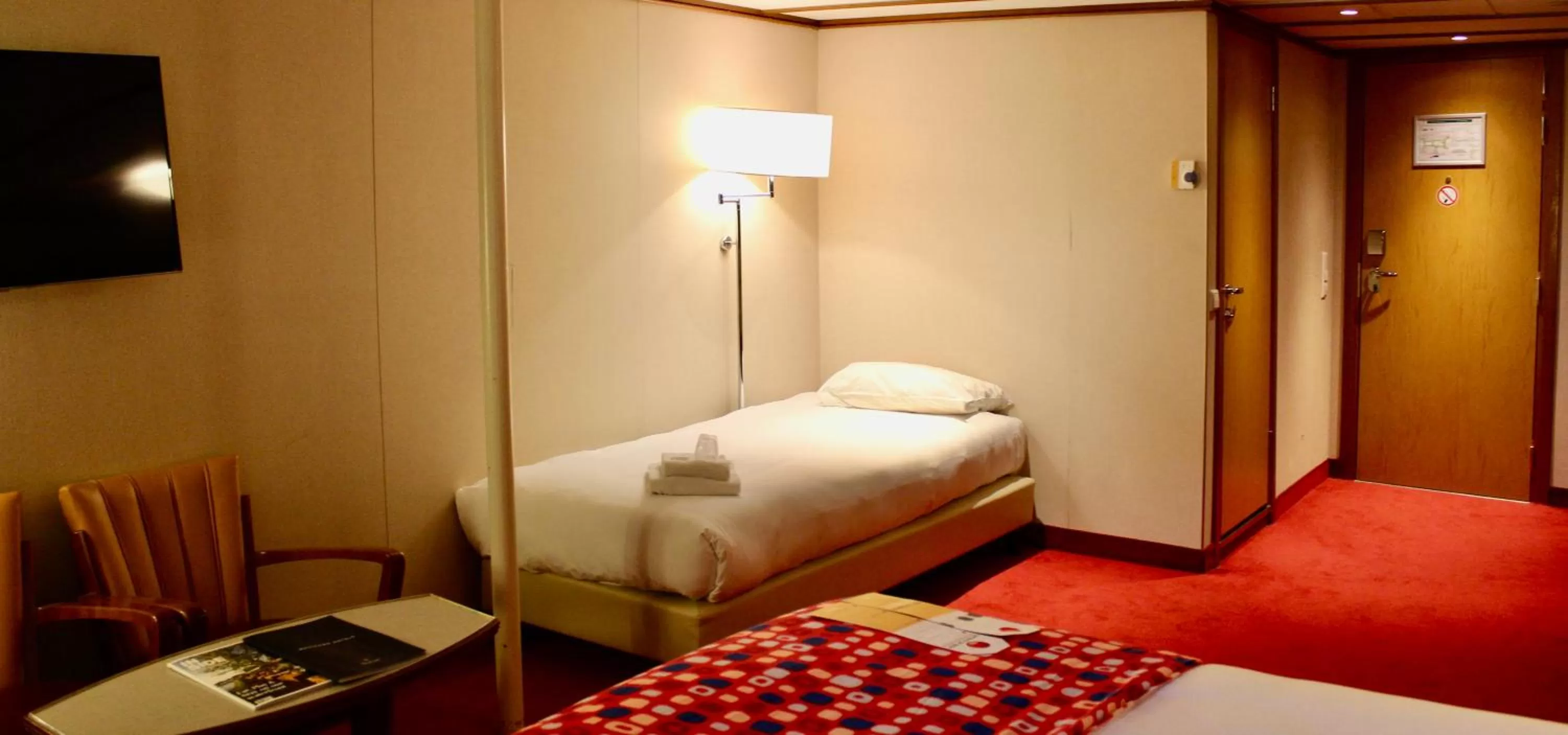 Bedroom, Bed in ss Rotterdam by WestCord