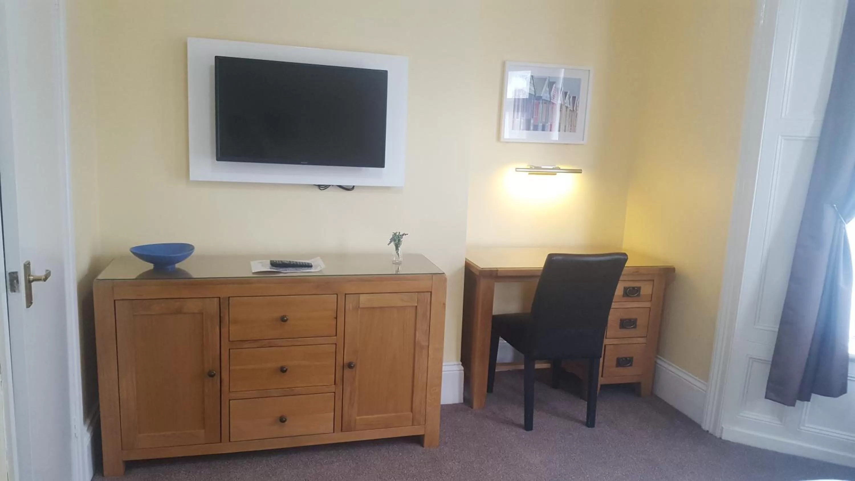 TV and multimedia in The Beacon Hotel