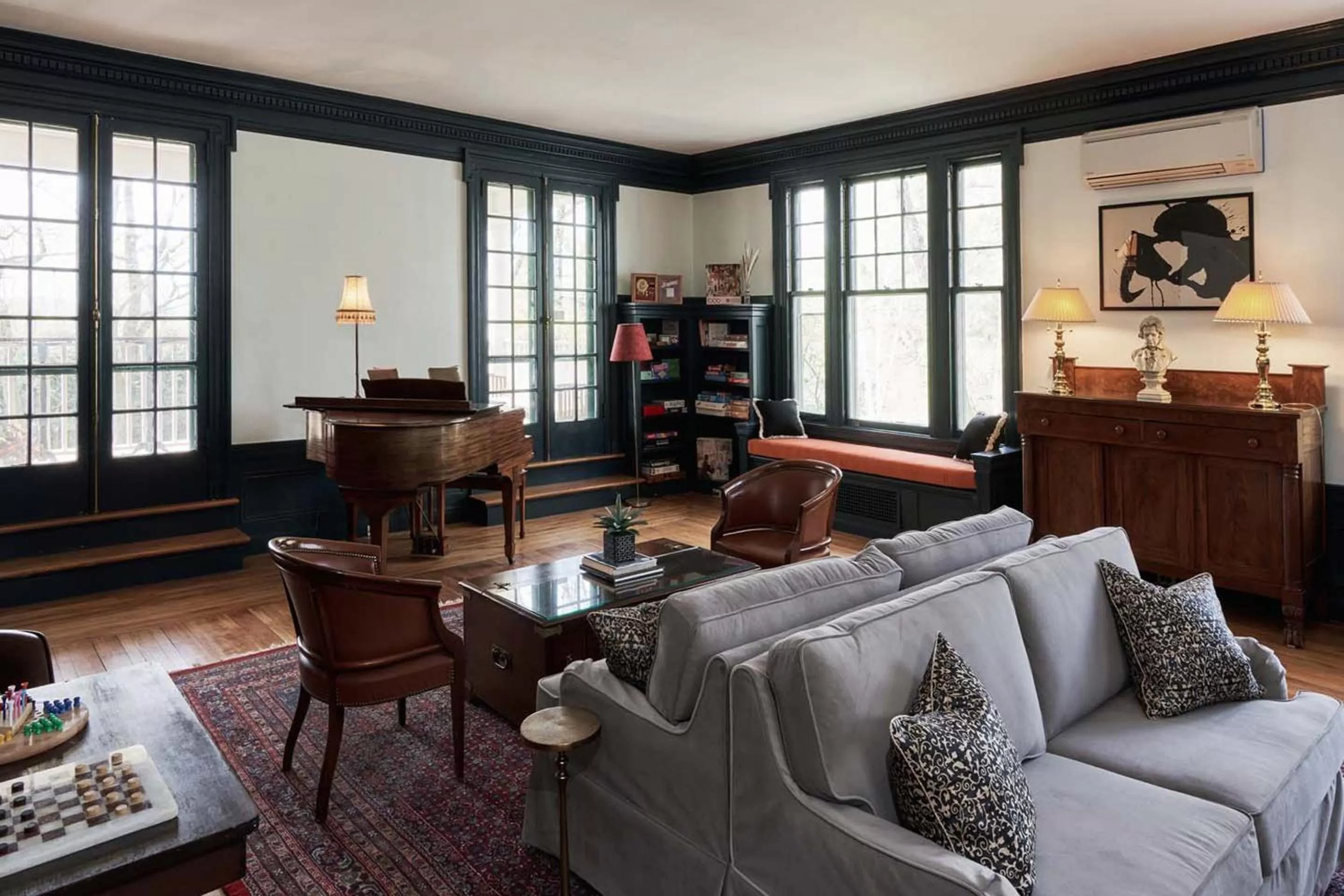 Lounge or bar in The Dewey by The Lenox Collection