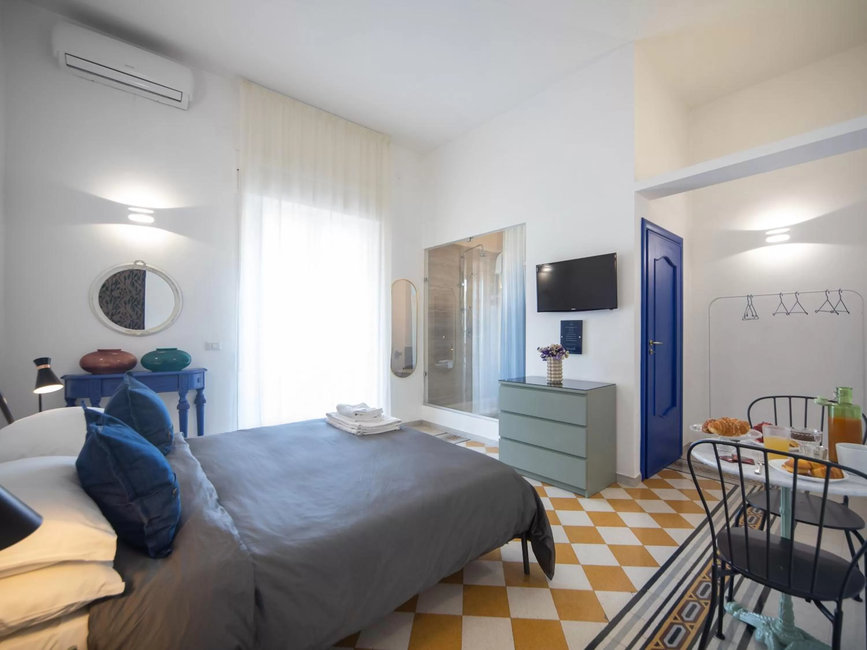 Deluxe Double Room with Balcony in Salotto Borbonico