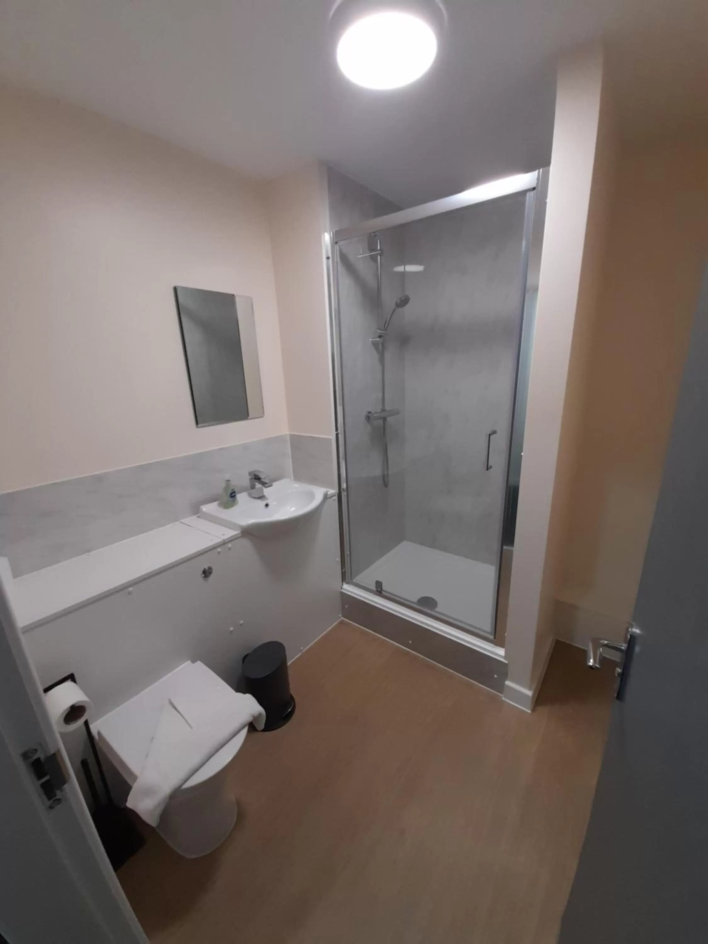 Shower in Lymedale Suites Studios & Aparthotel in NEWCASTLE UNDER LYME & STOKE