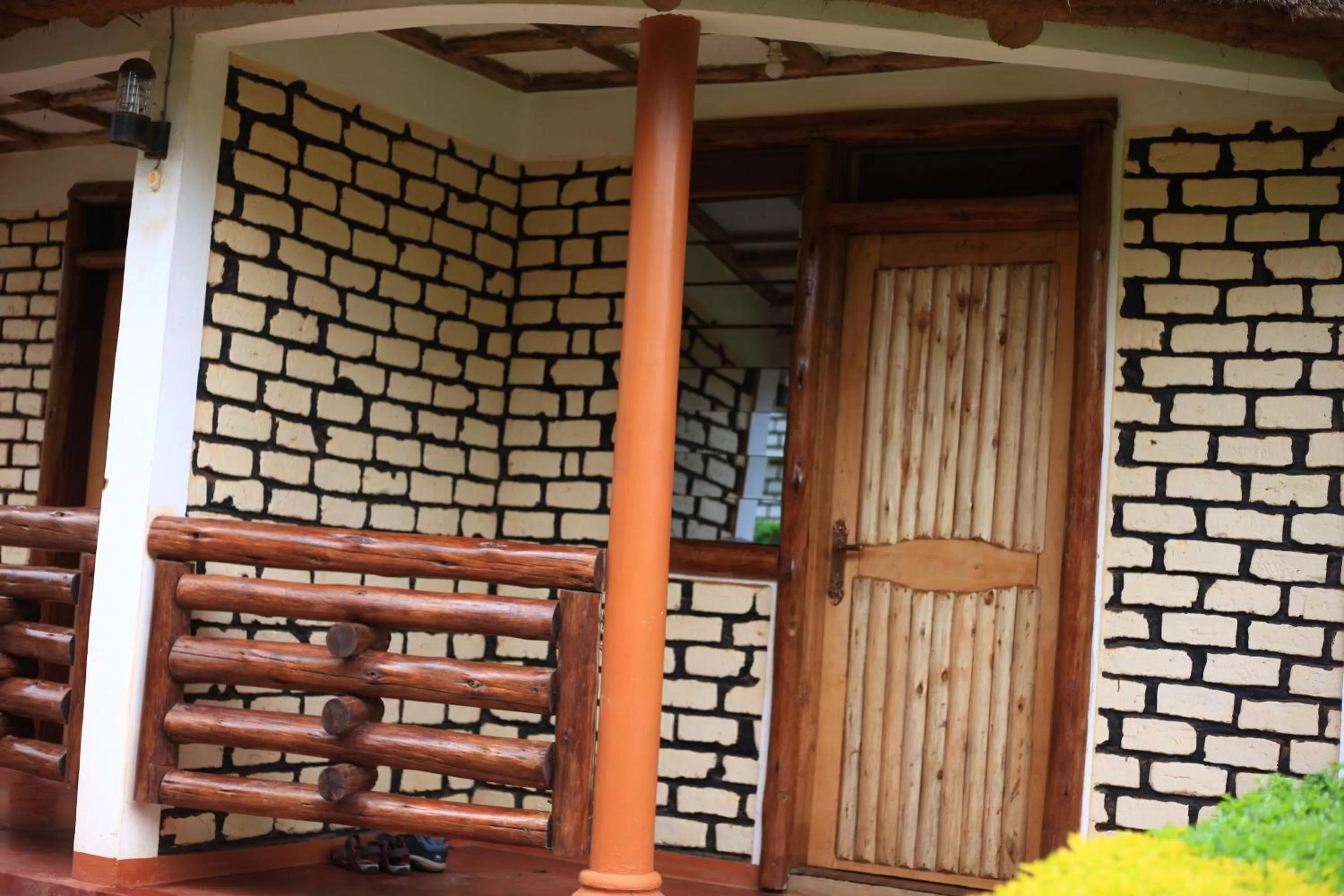 Property building in Elite Backpackers Services