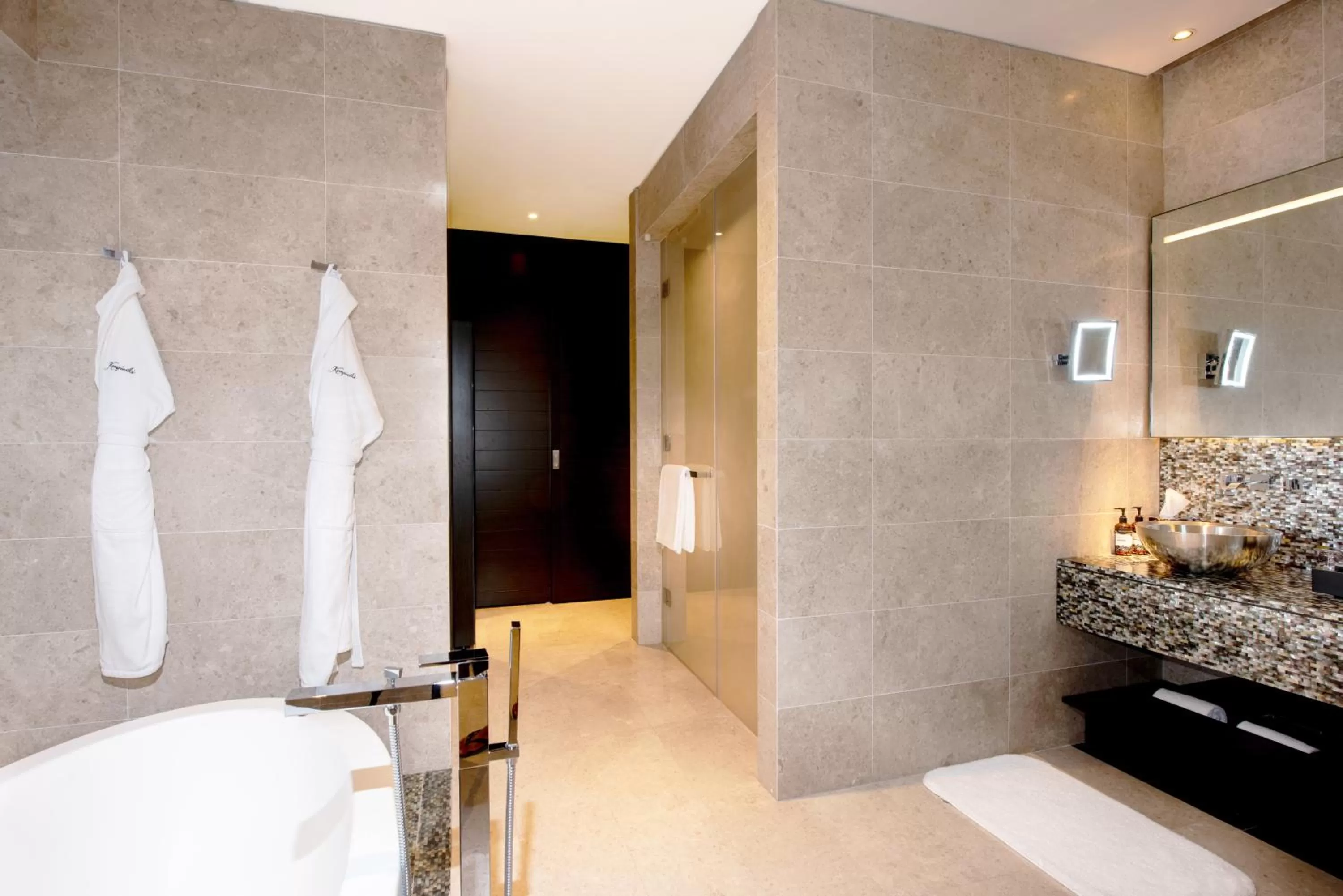 Bathroom in Kempinski Hotel Muscat
