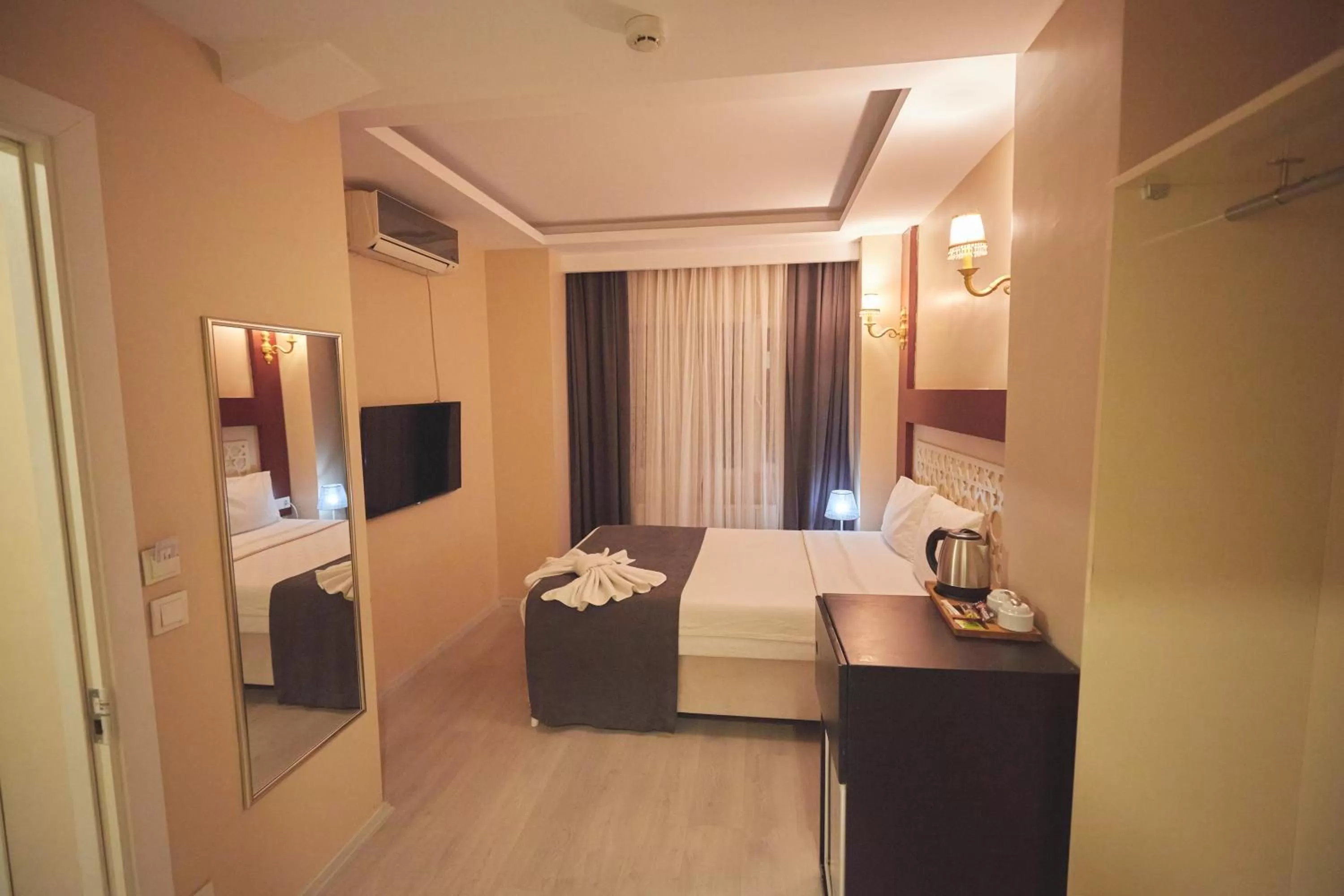 Bedroom, Bed in Albatros Hagia Sophia Hotel