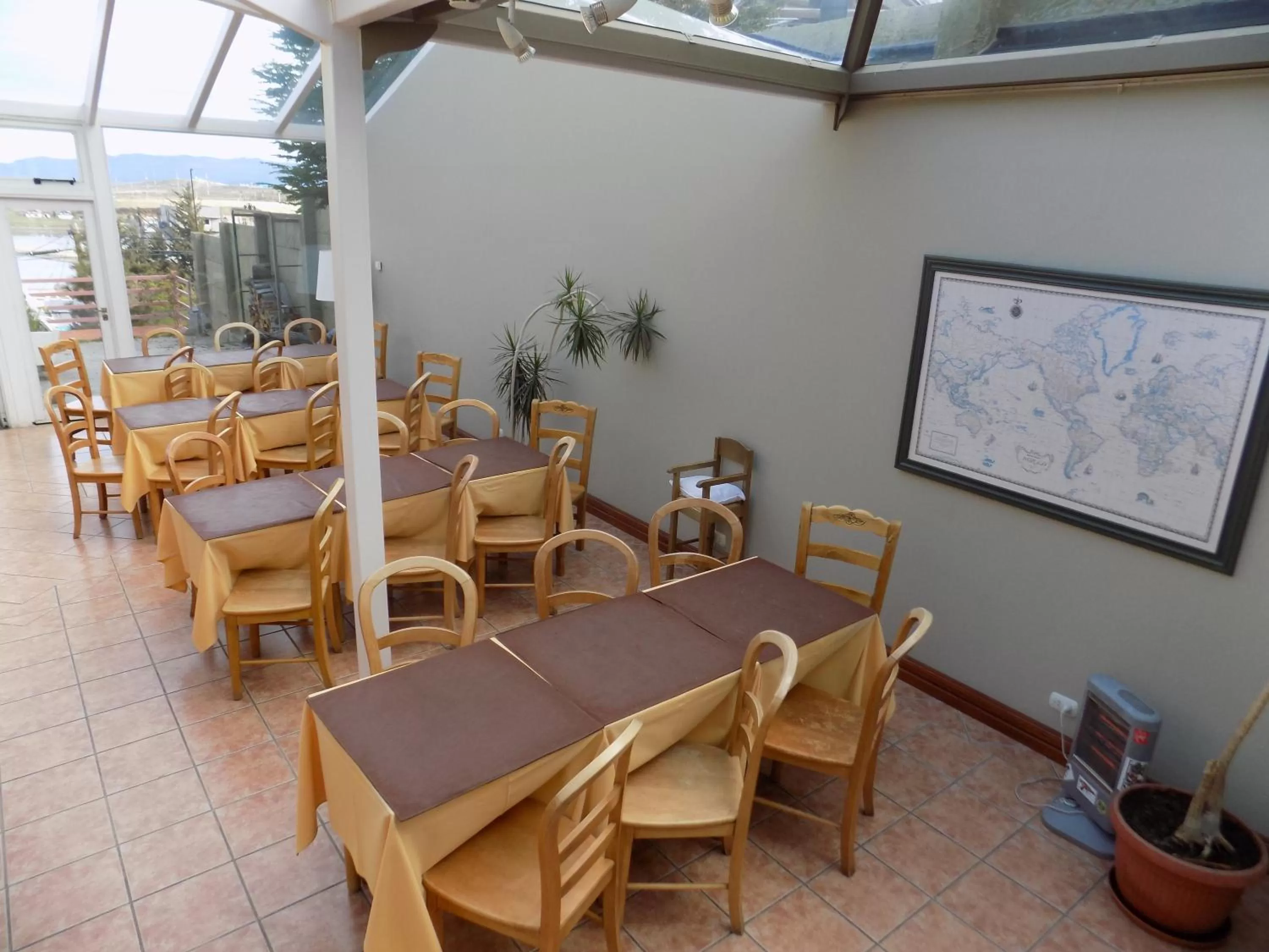 Lounge or bar in Hostería Patagonia Jarke