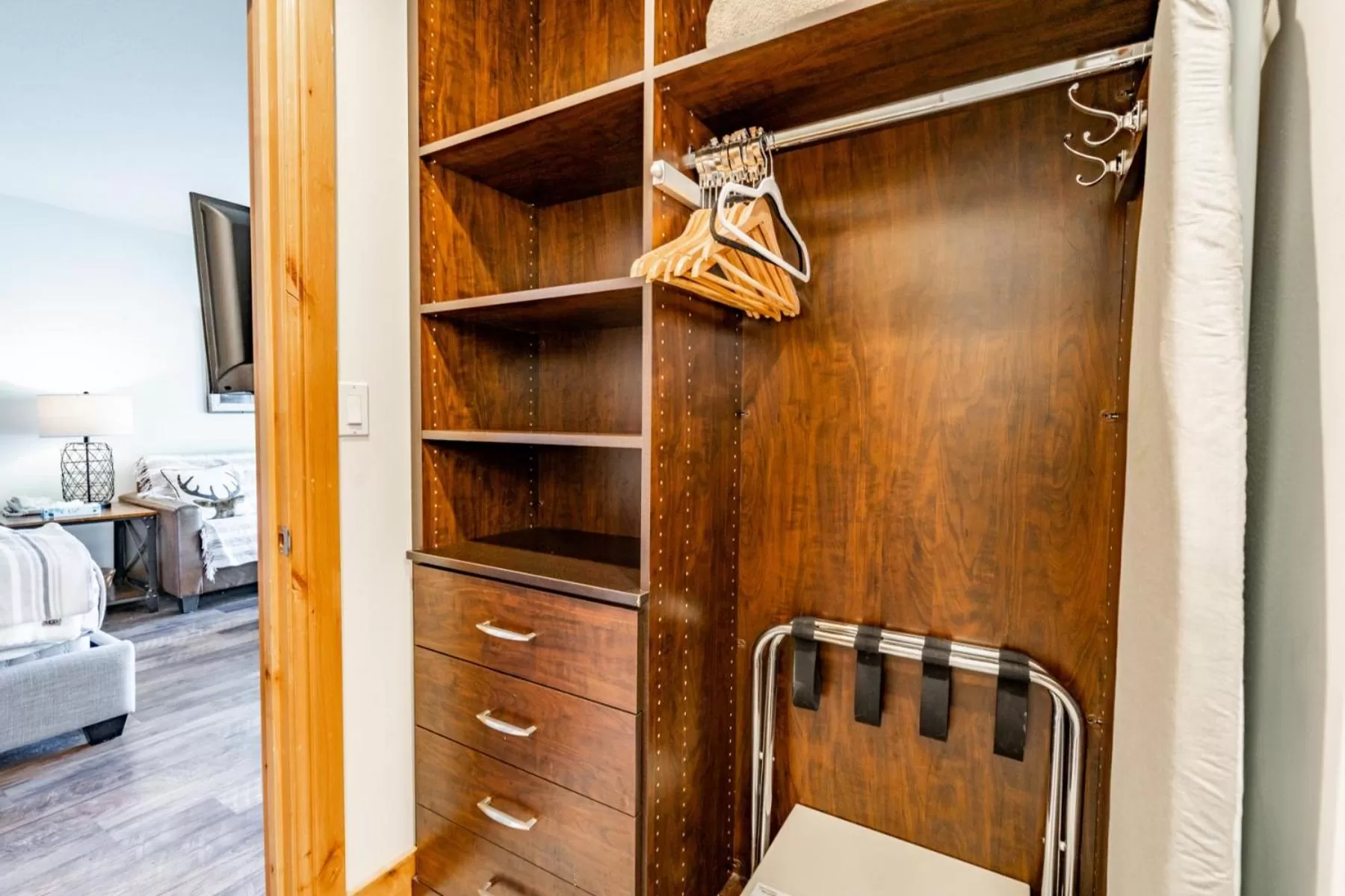 Bed in Treasure Mountain Inn