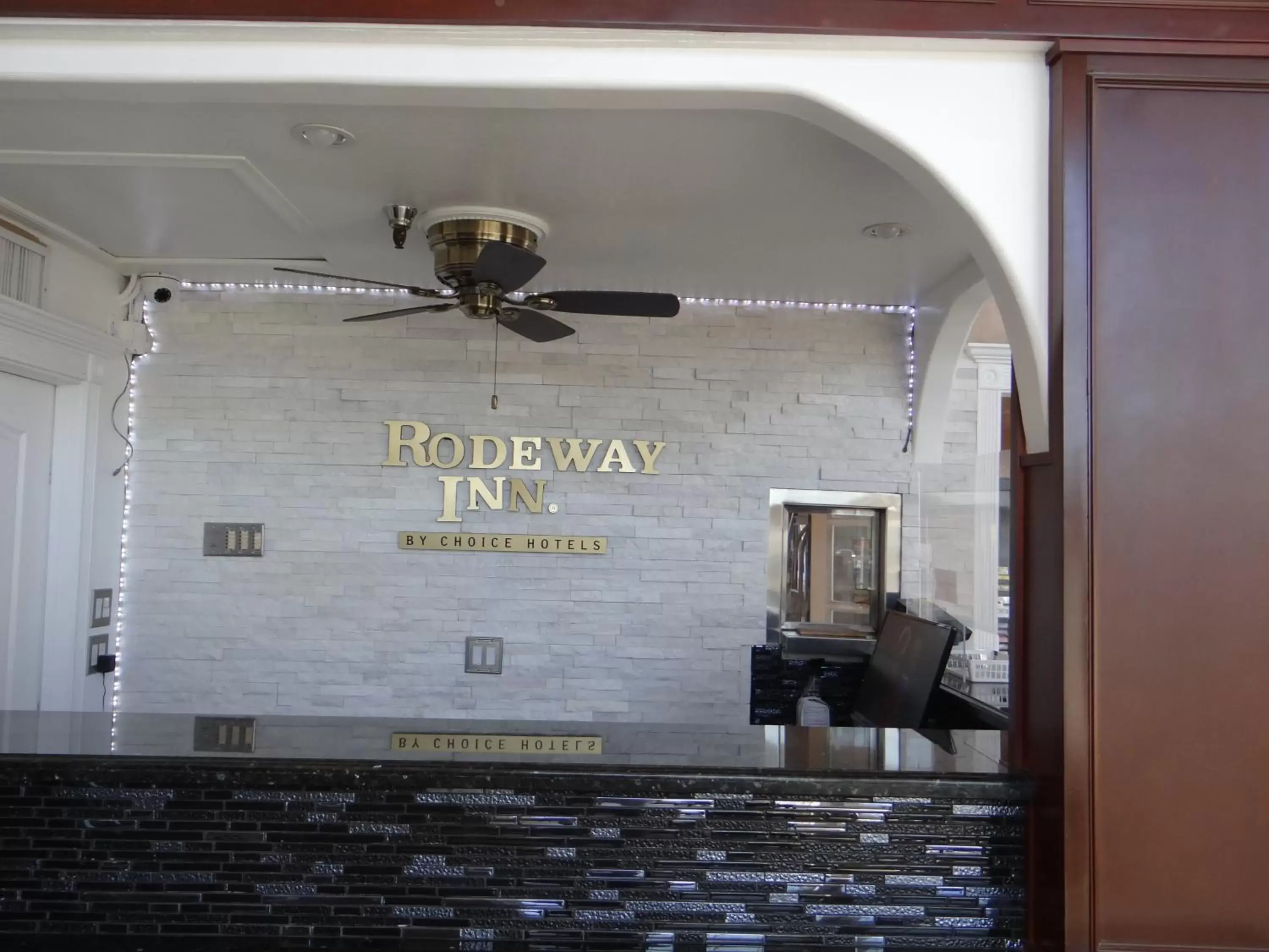 Rodeway Inn Cypress - Buena Park Rodeway Inn Cypress - Buena Park