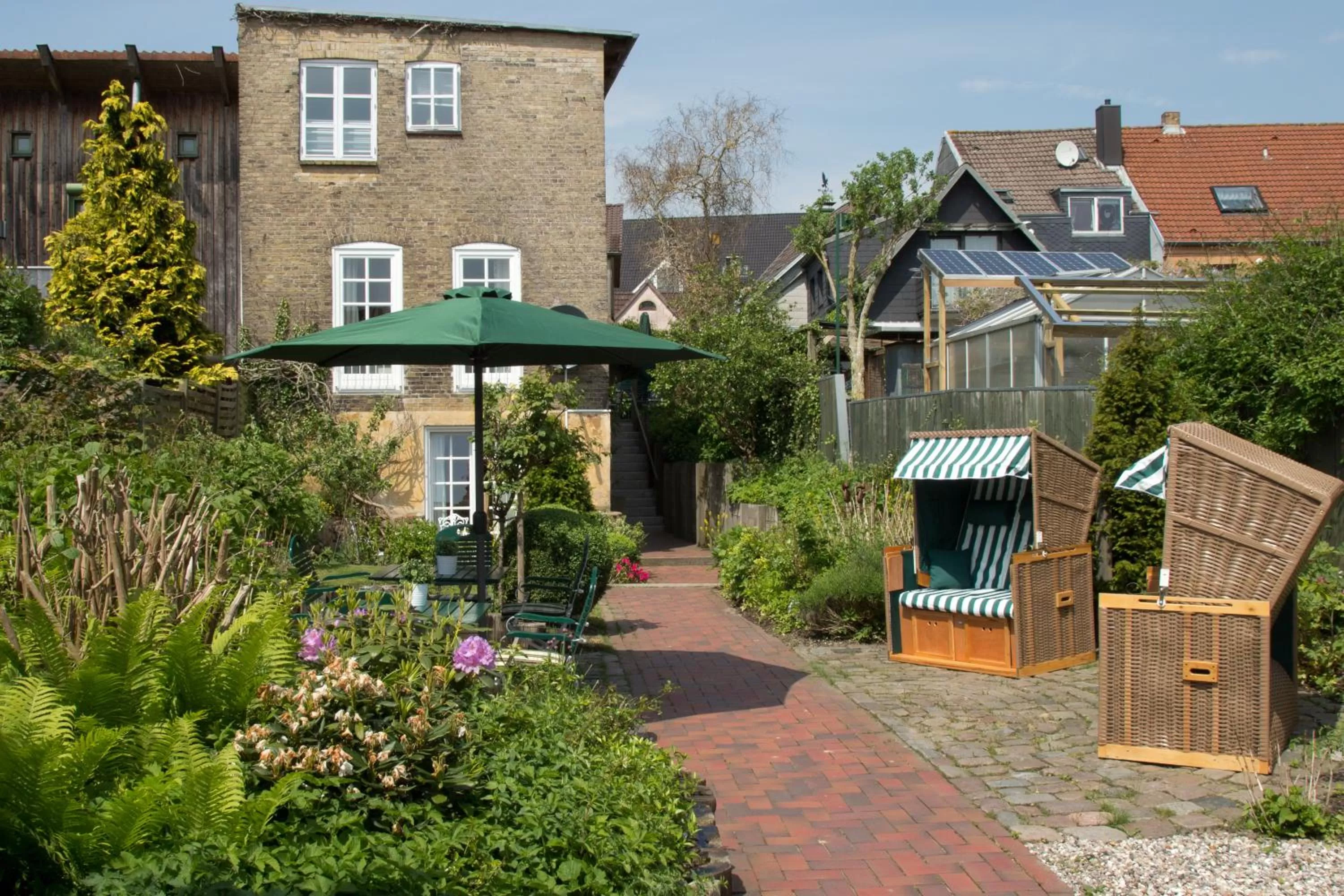 Garden in Hotel Bed & Breakfast am Dom