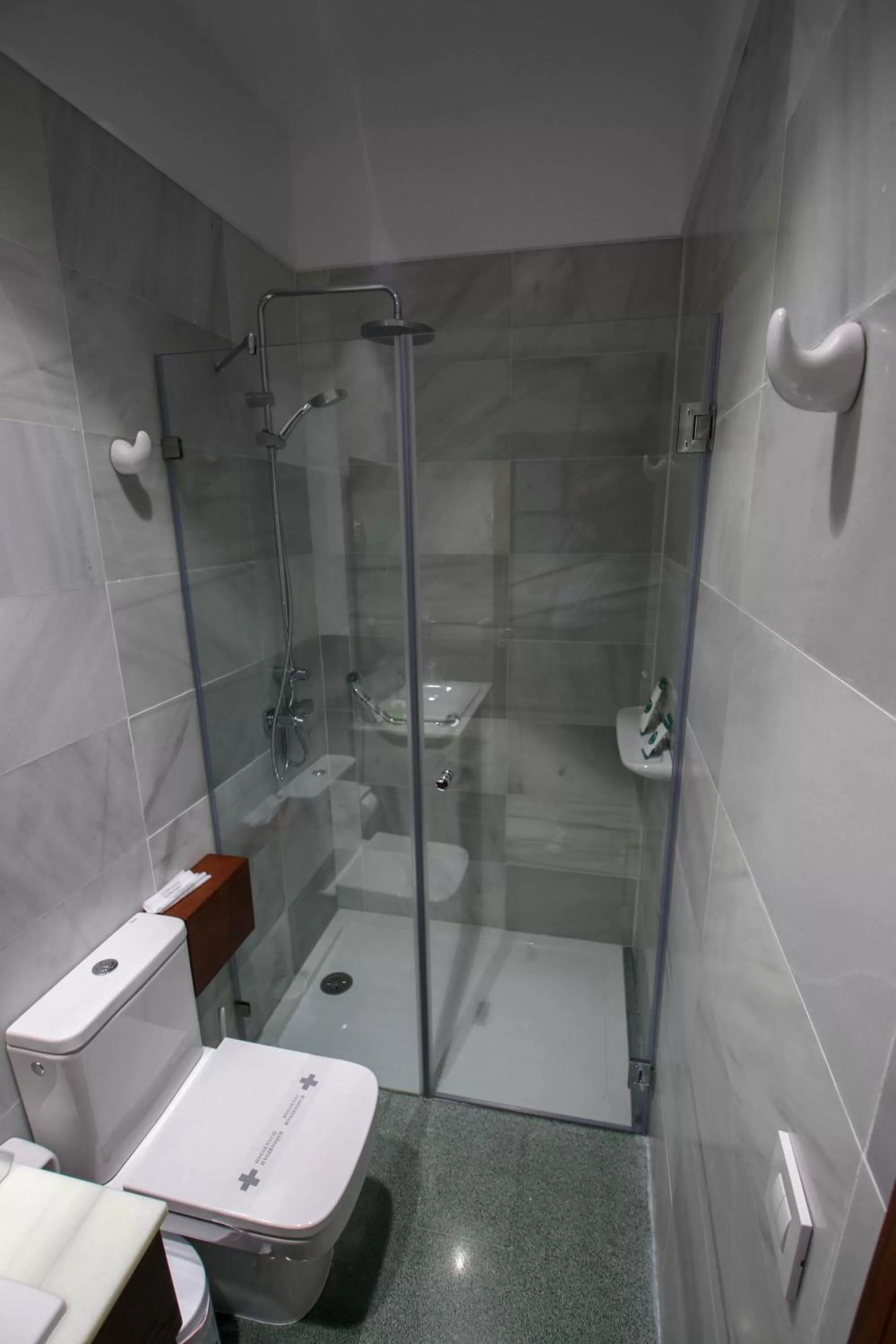 Shower in Hotel Emblemático Holiday Time